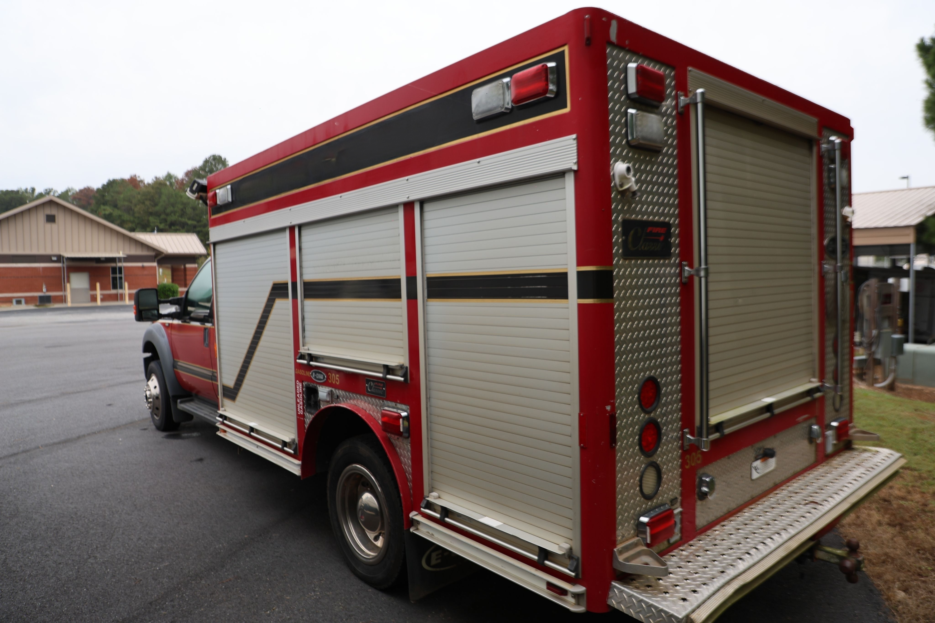 2015 E-One Ford 4x4 Light Rescue - image 5