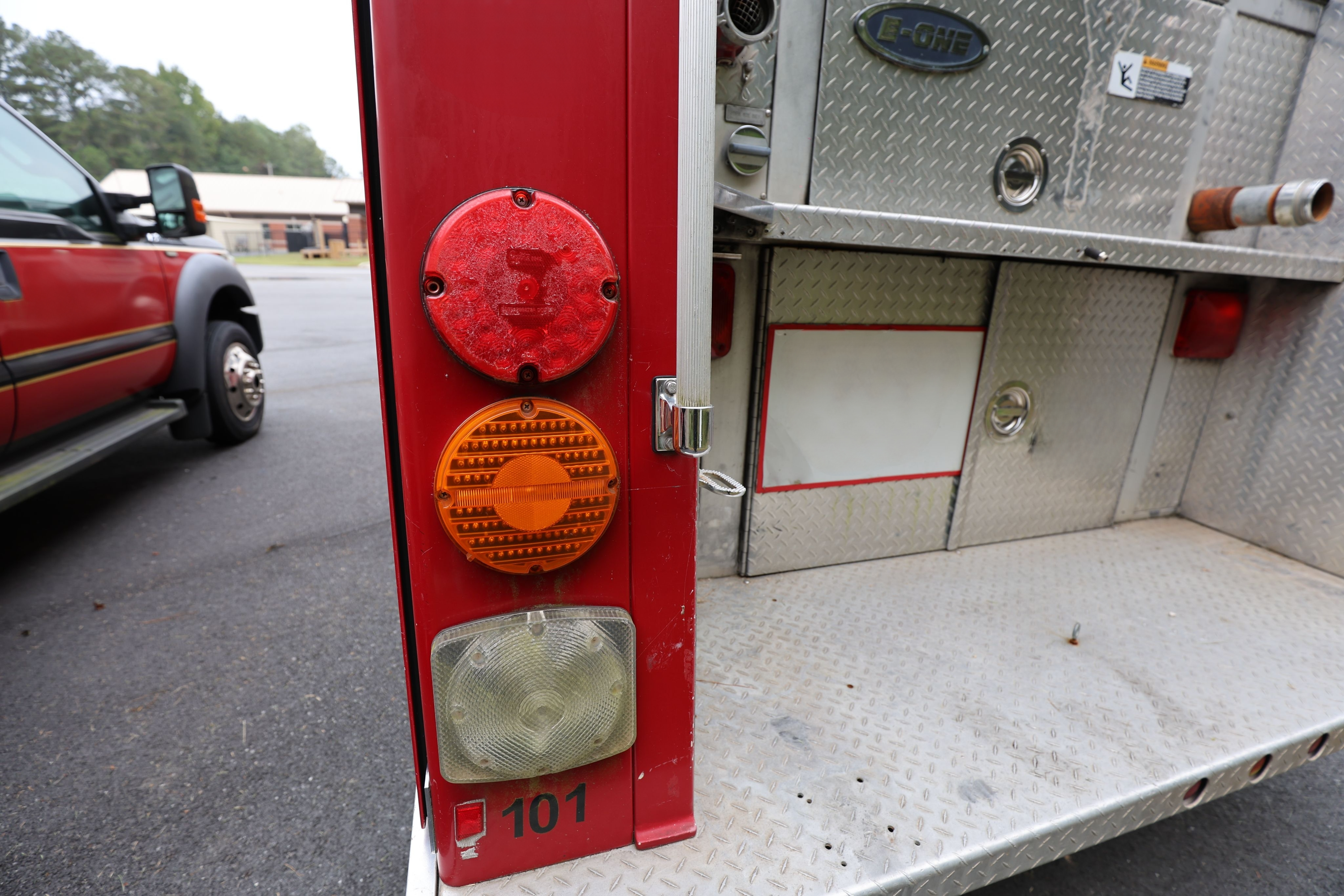 1991 E-One Cyclone Pumper - image 46