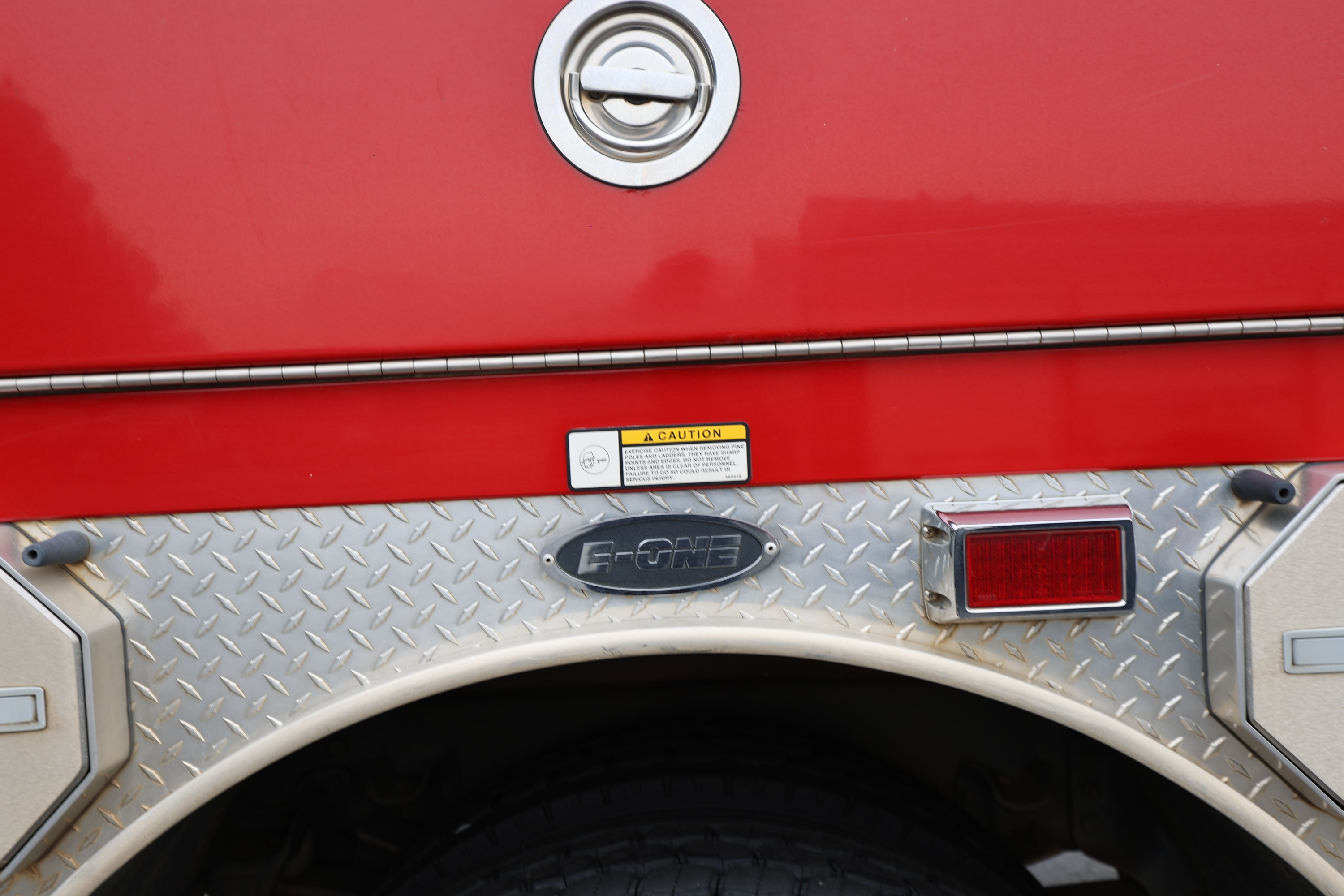 2005 E-One Freightliner Pumper - image 57
