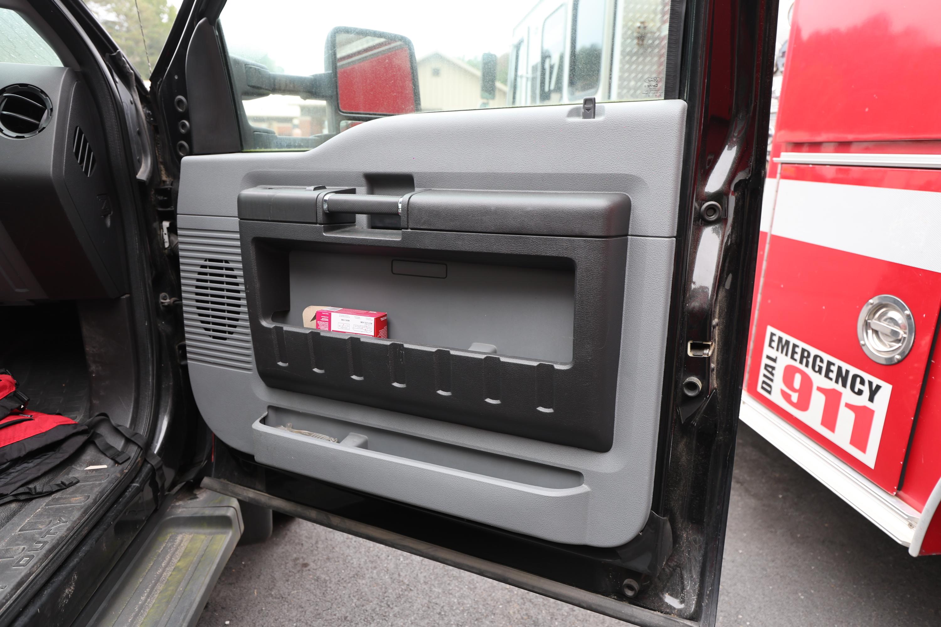 2015 E-One Ford 4x4 Light Rescue - image 42