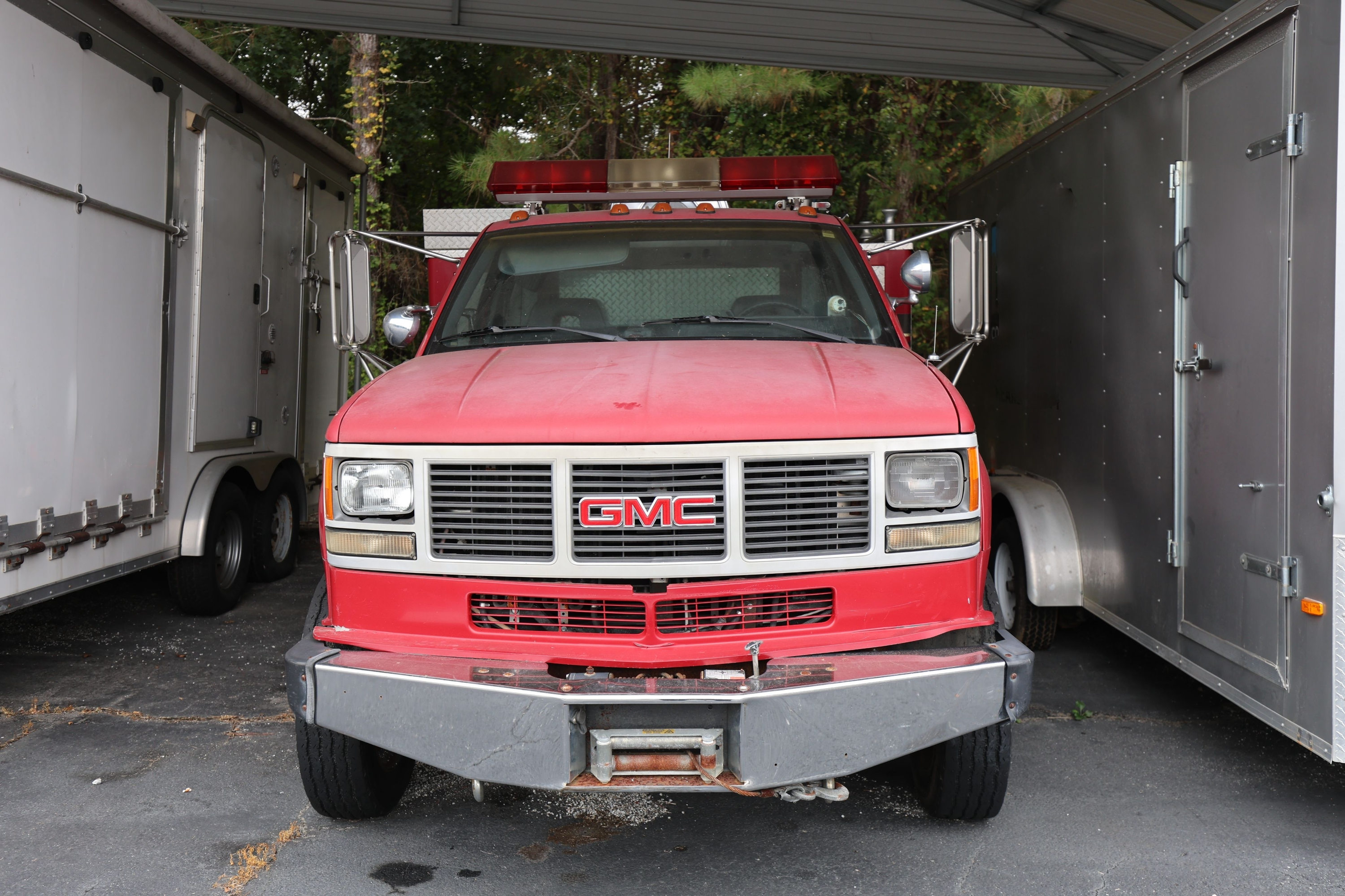 1992 GMC 3500HD Brush Truck - image 2