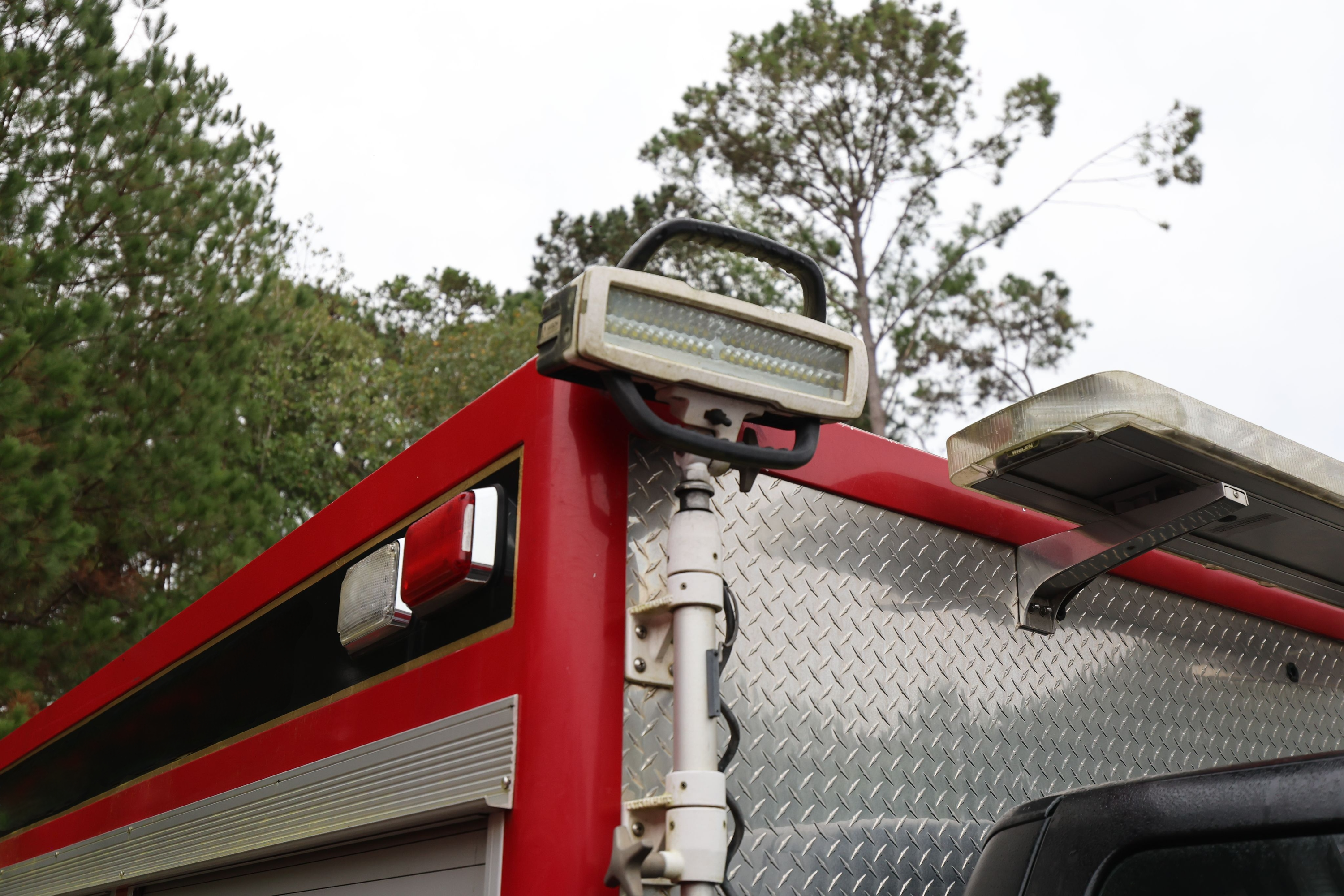2015 E-One Ford 4x4 Light Rescue - image 45