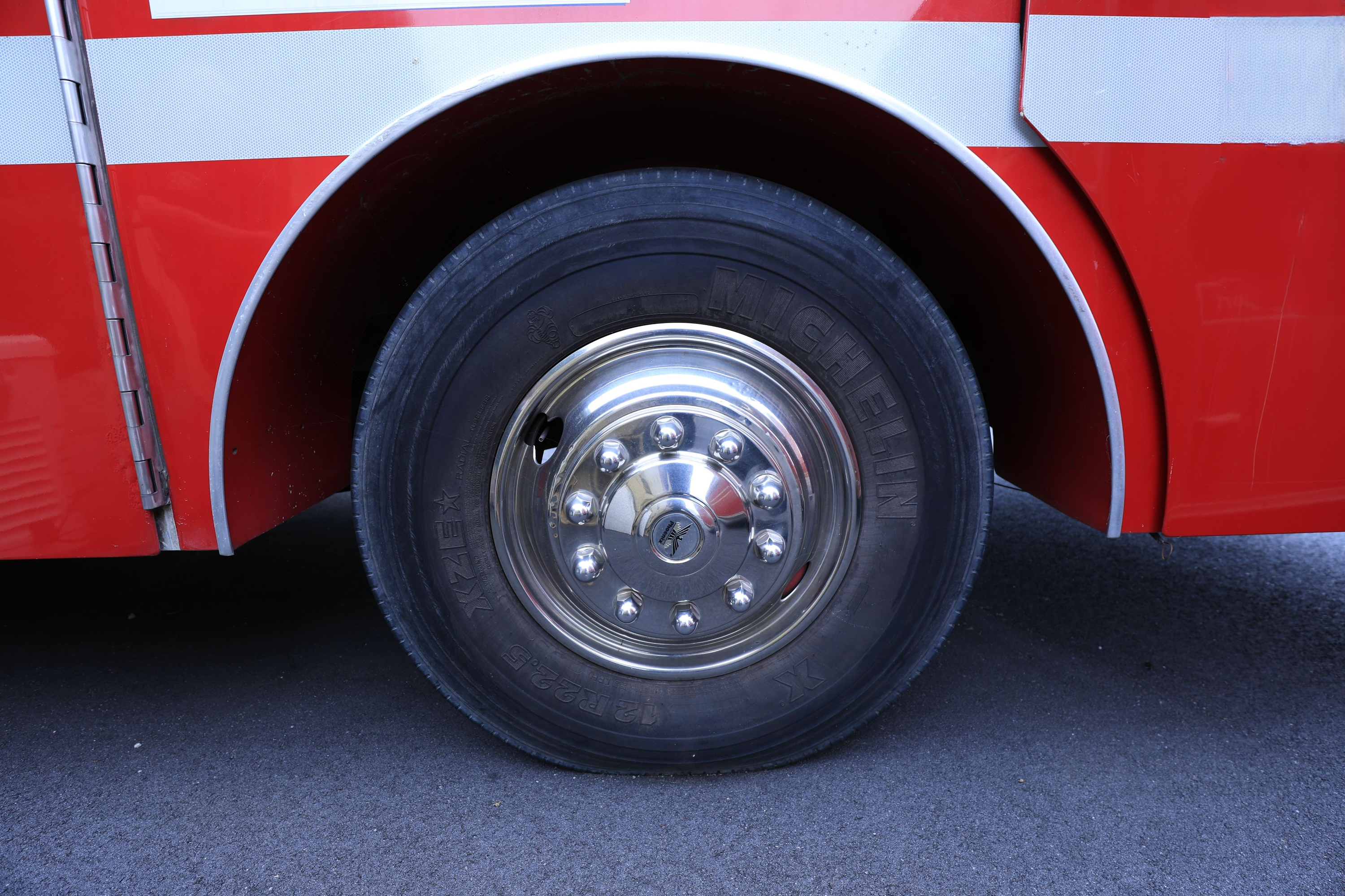 1991 E-One Cyclone Pumper - image 13