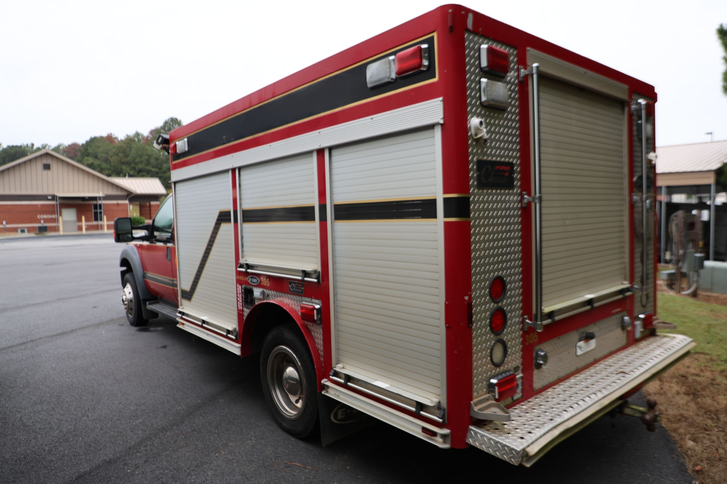 2015 E-One Ford 4x4 Light Rescue - image 6
