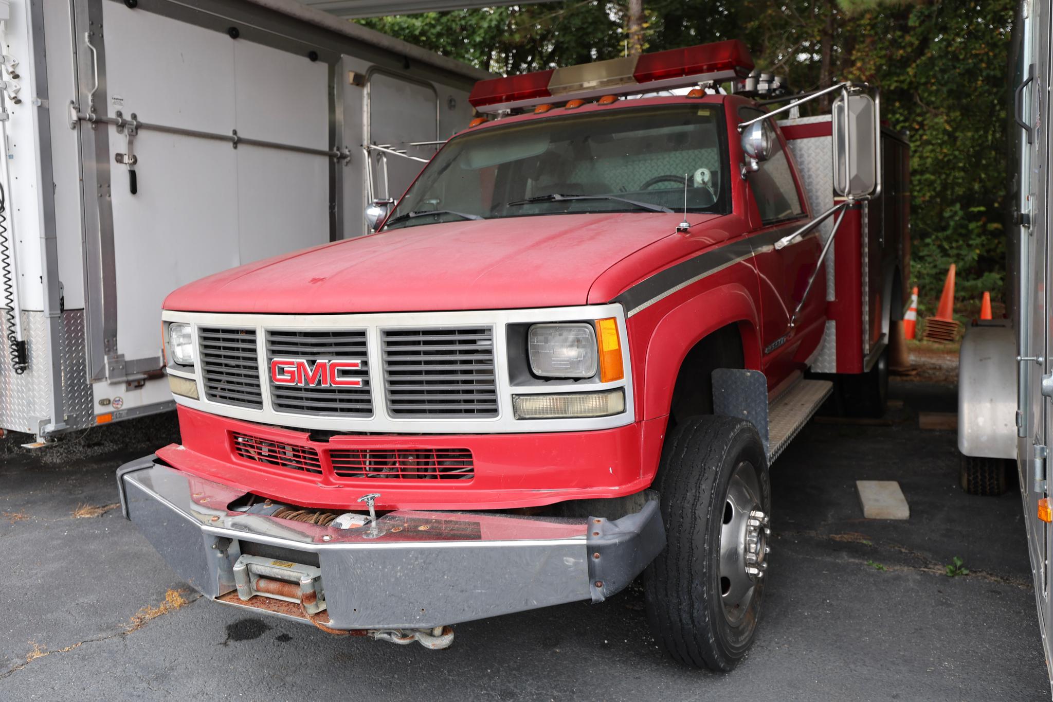1992 GMC 3500HD Brush Truck - image 3