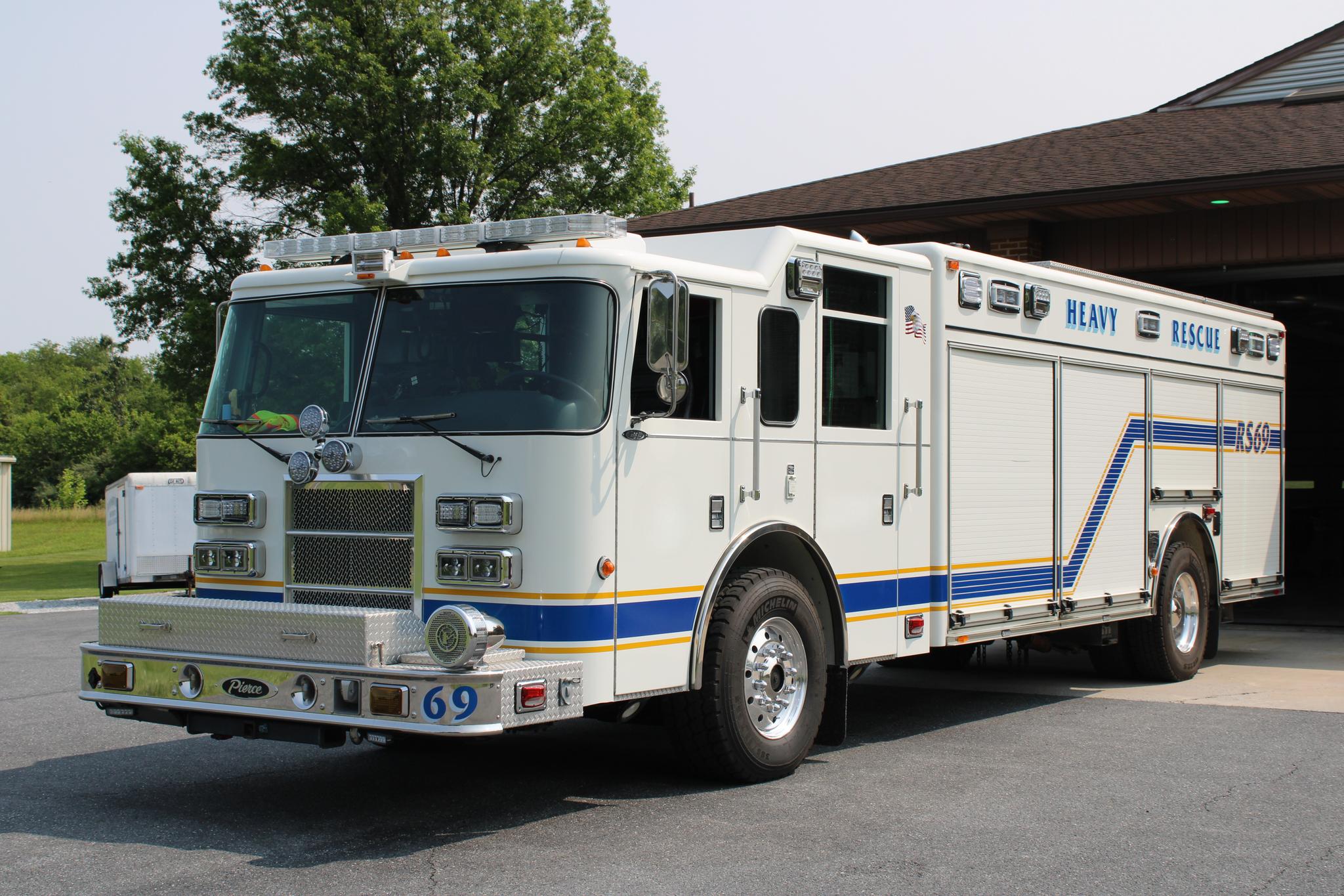 2002 Pierce Dash Rescue - image 4