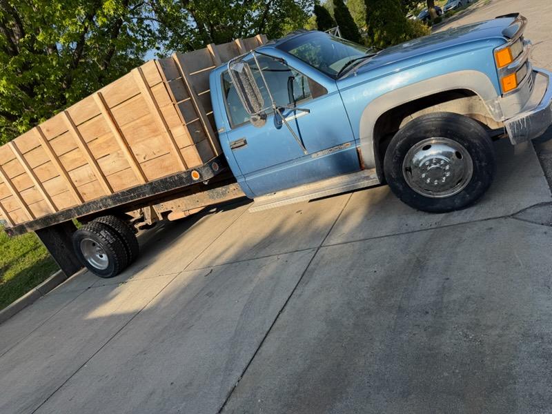 1995 Chevrolet 3500HD Dump Truck - image 5