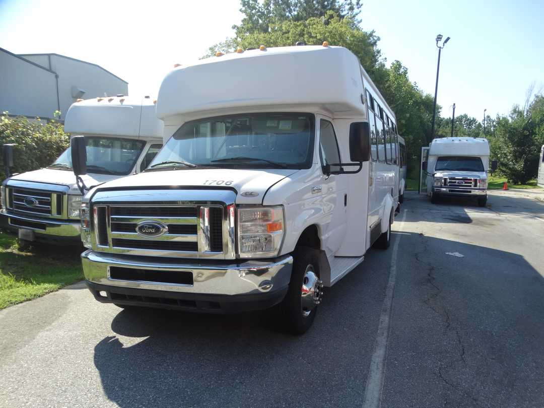 2017 Elkhart Coach EC Passenger Bus
