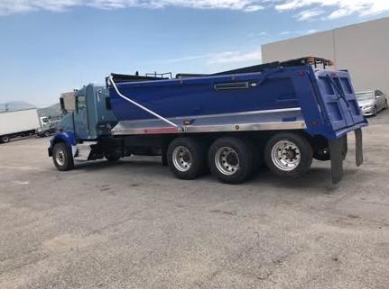 2016 Kenworth T800 Dump Truck - image 3