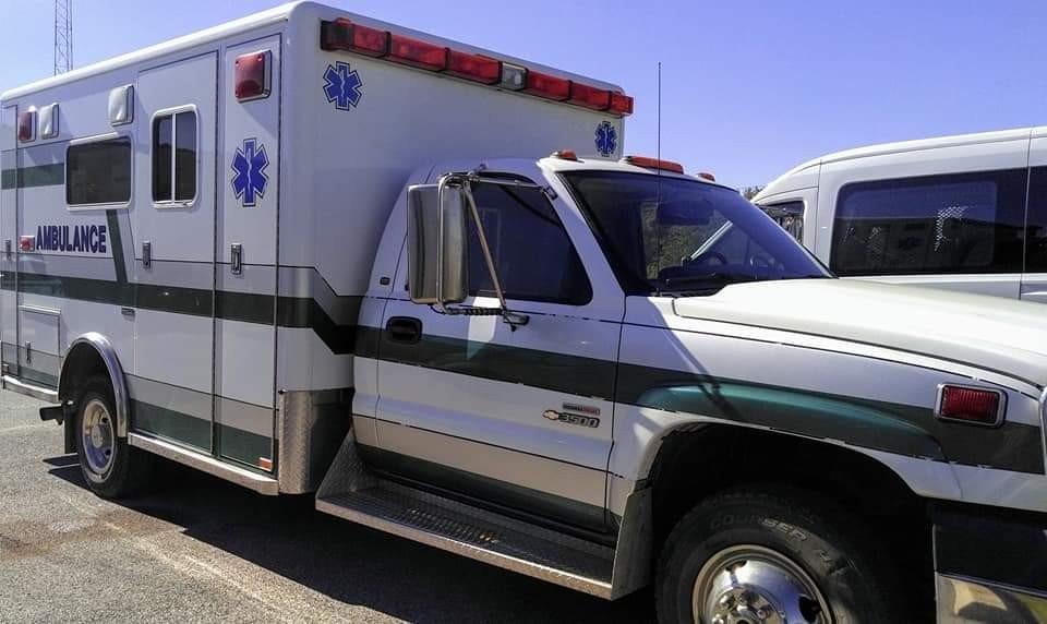 2004 Chevy 3500 Diesel Type I - image 2