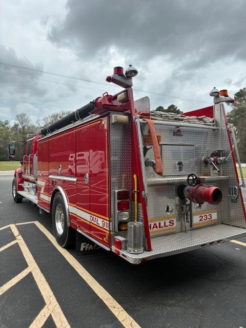 2004 International Ferrara Pumper - image 3