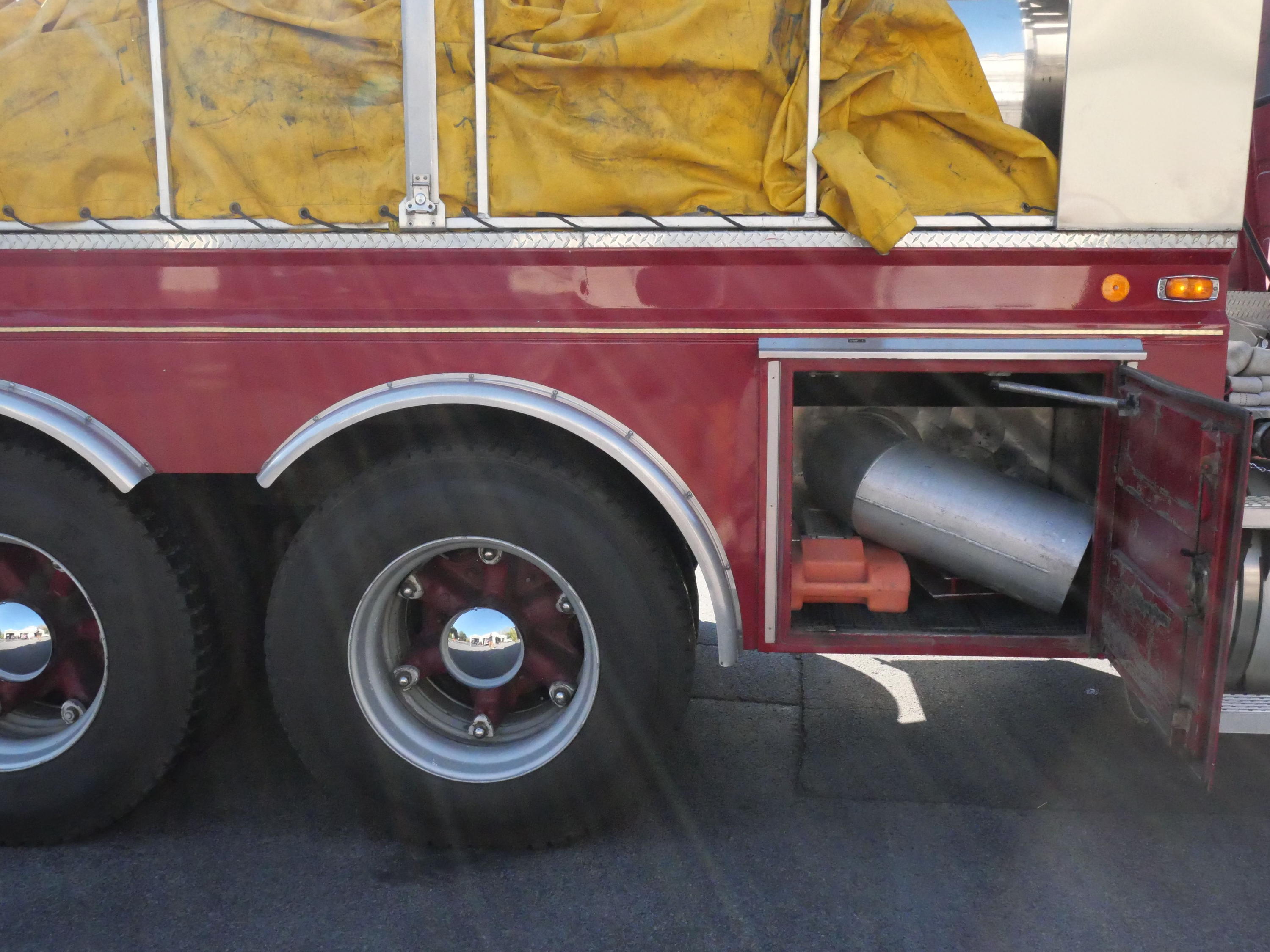 1993 4 Guys Mack Pumper Tanker - image 15