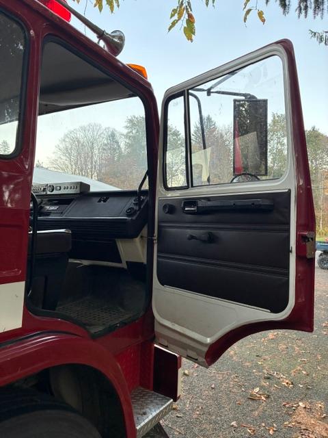 1985 Mack Heavy Rescue - image 7