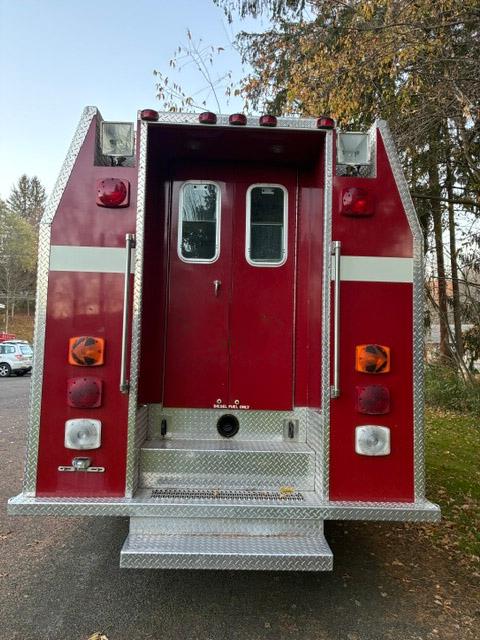 1985 Mack Heavy Rescue - image 5