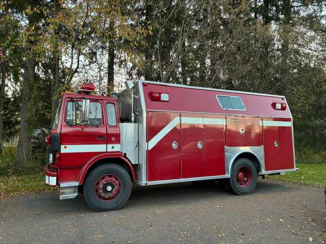 1985 Mack Heavy Rescue