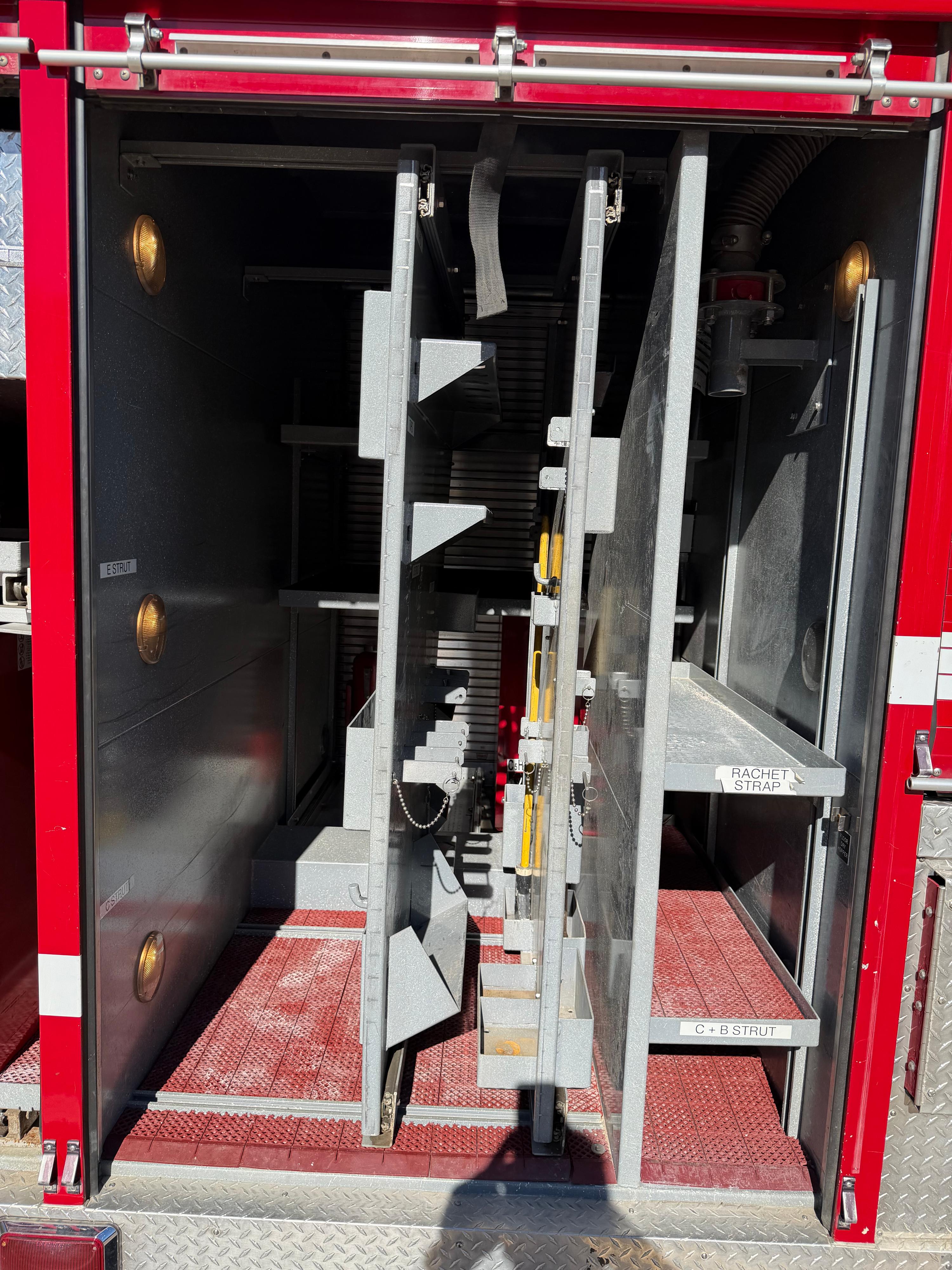 2006 Summit HME Heavy Rescue - image 32