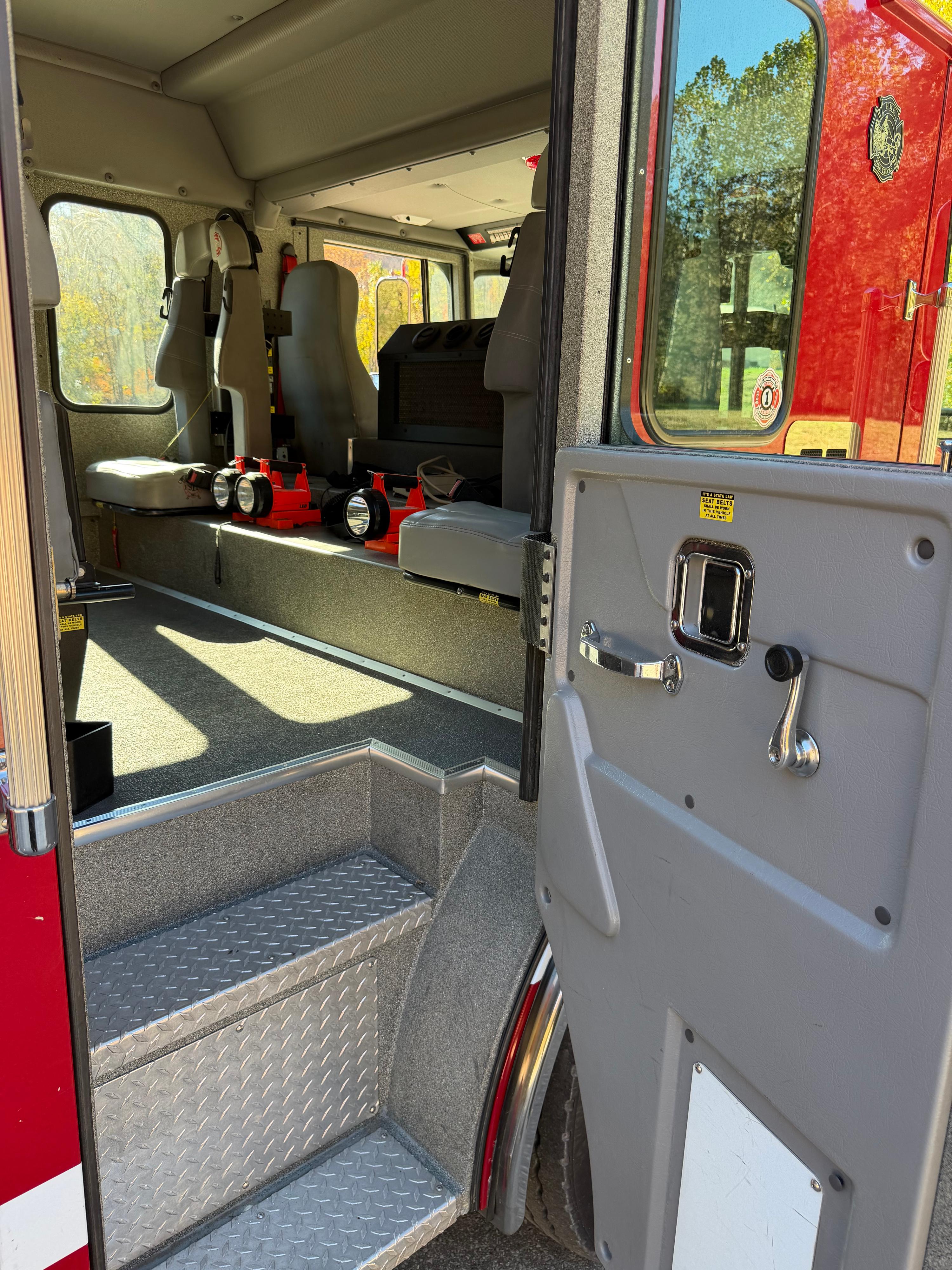 2006 Summit HME Heavy Rescue - image 18