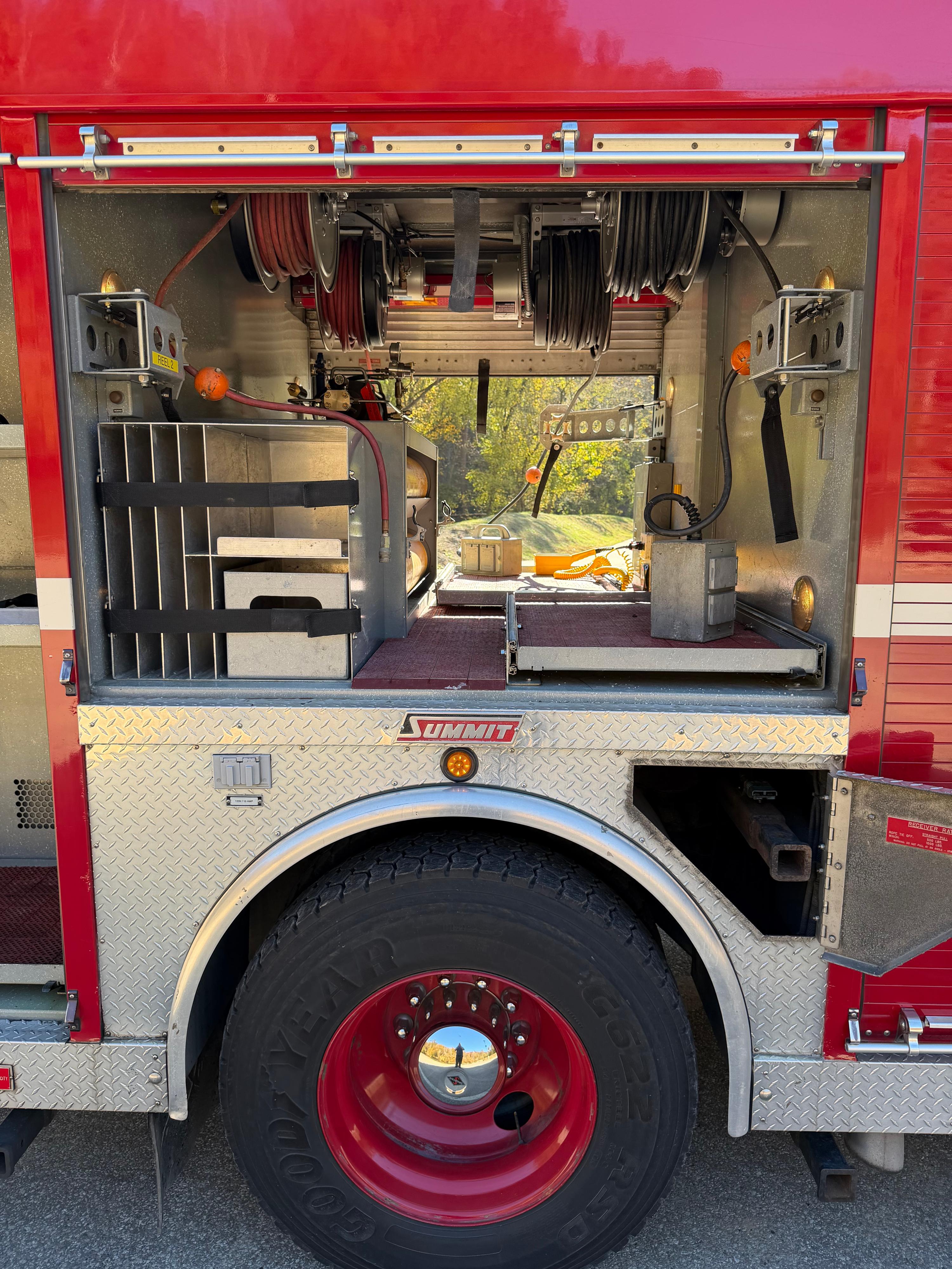 2006 Summit HME Heavy Rescue - image 46