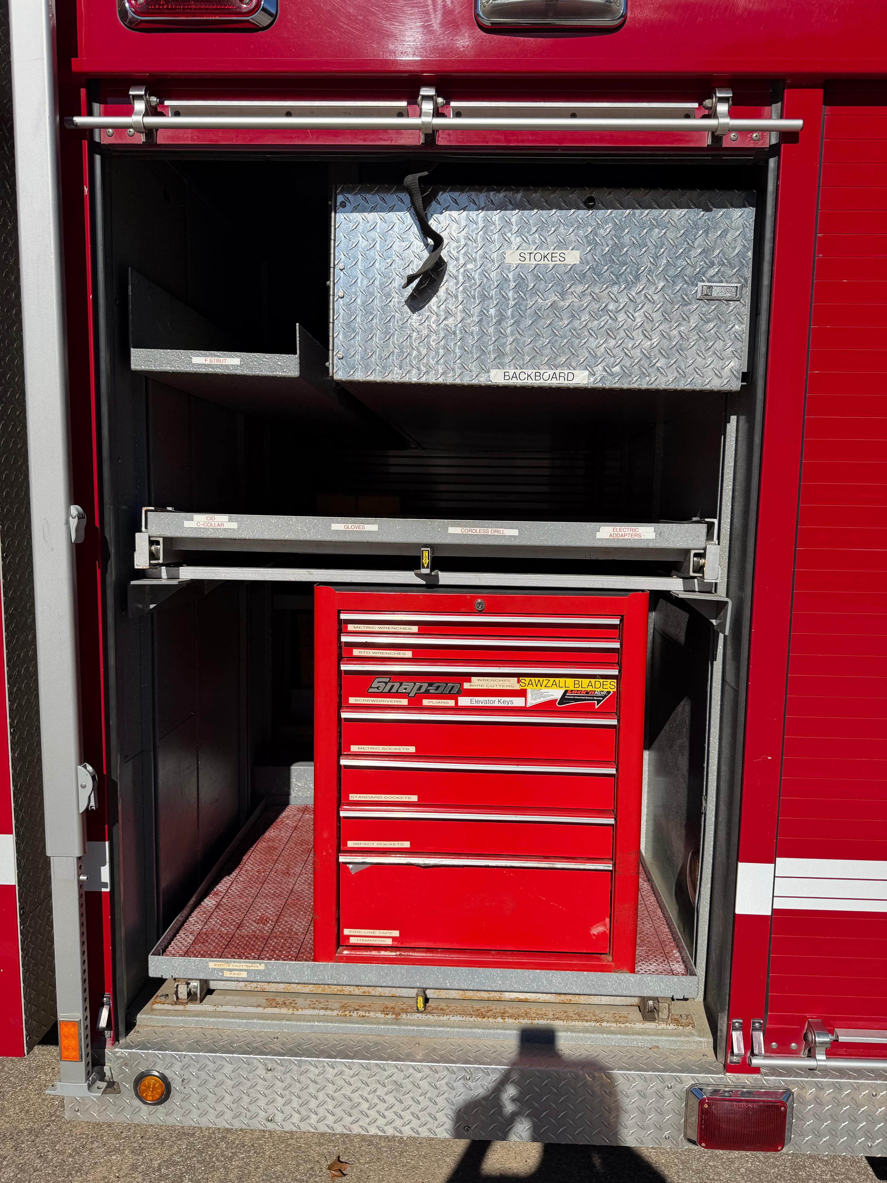 2006 Summit HME Heavy Rescue - image 31