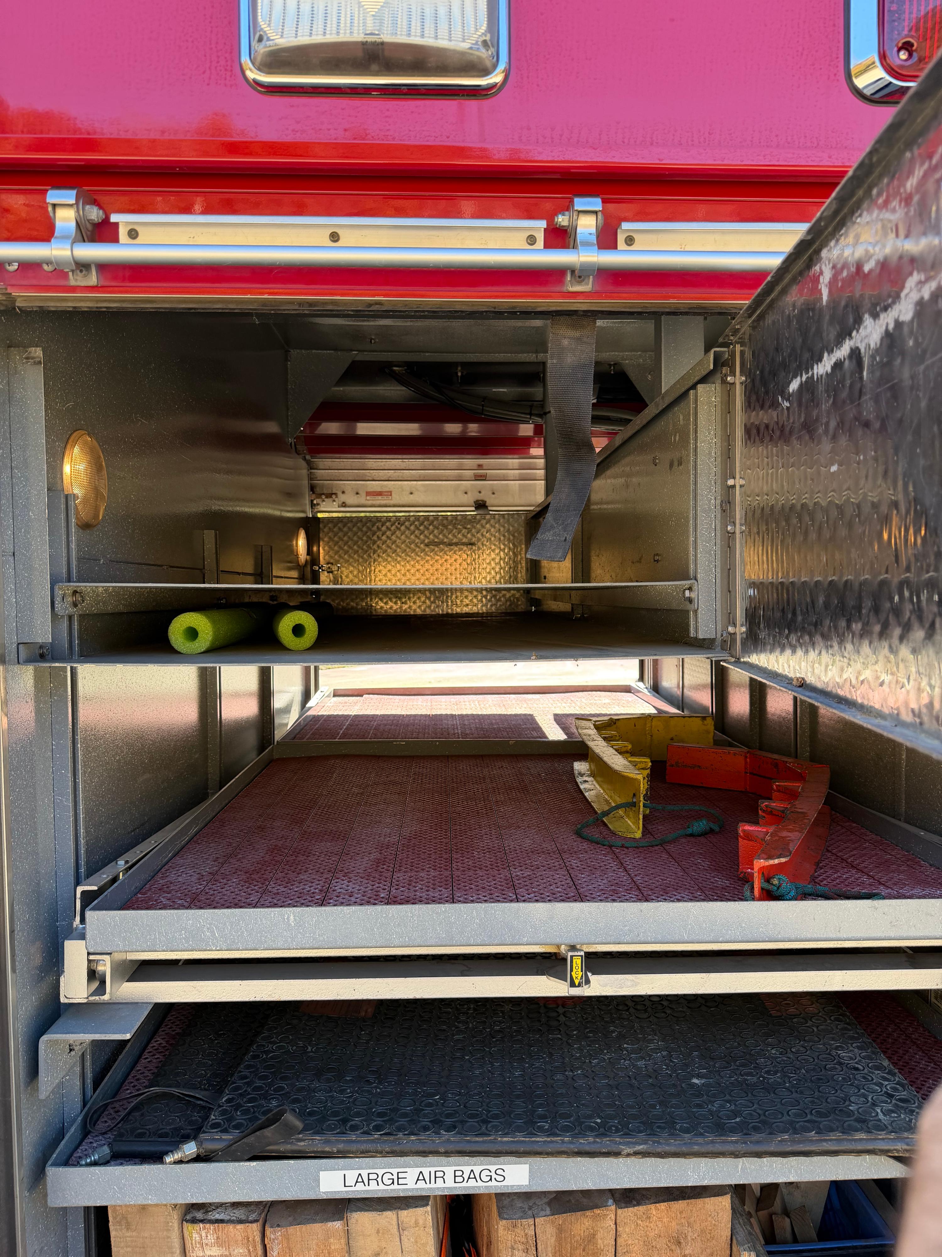 2006 Summit HME Heavy Rescue - image 50
