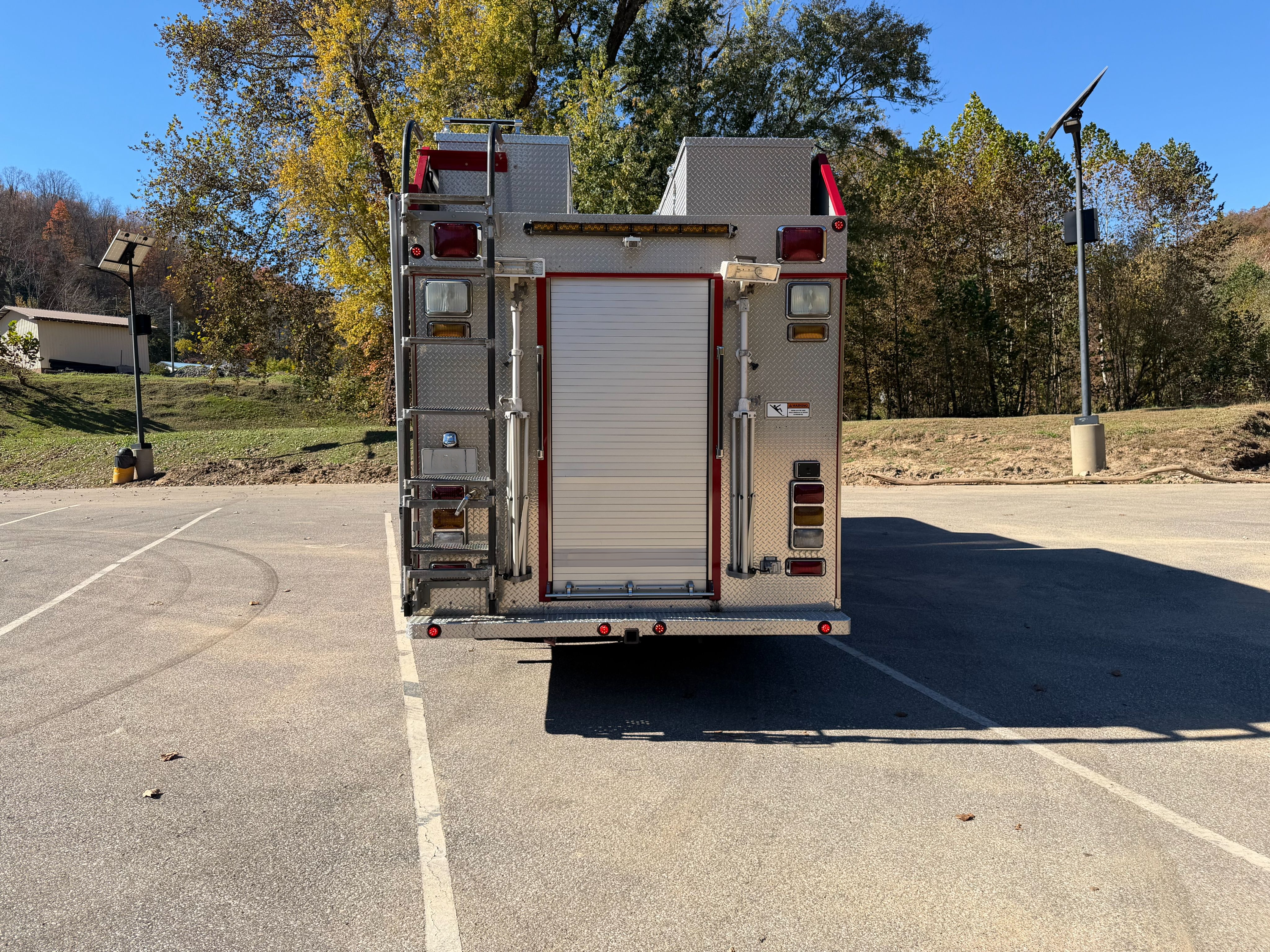 2006 Summit HME Heavy Rescue - image 9
