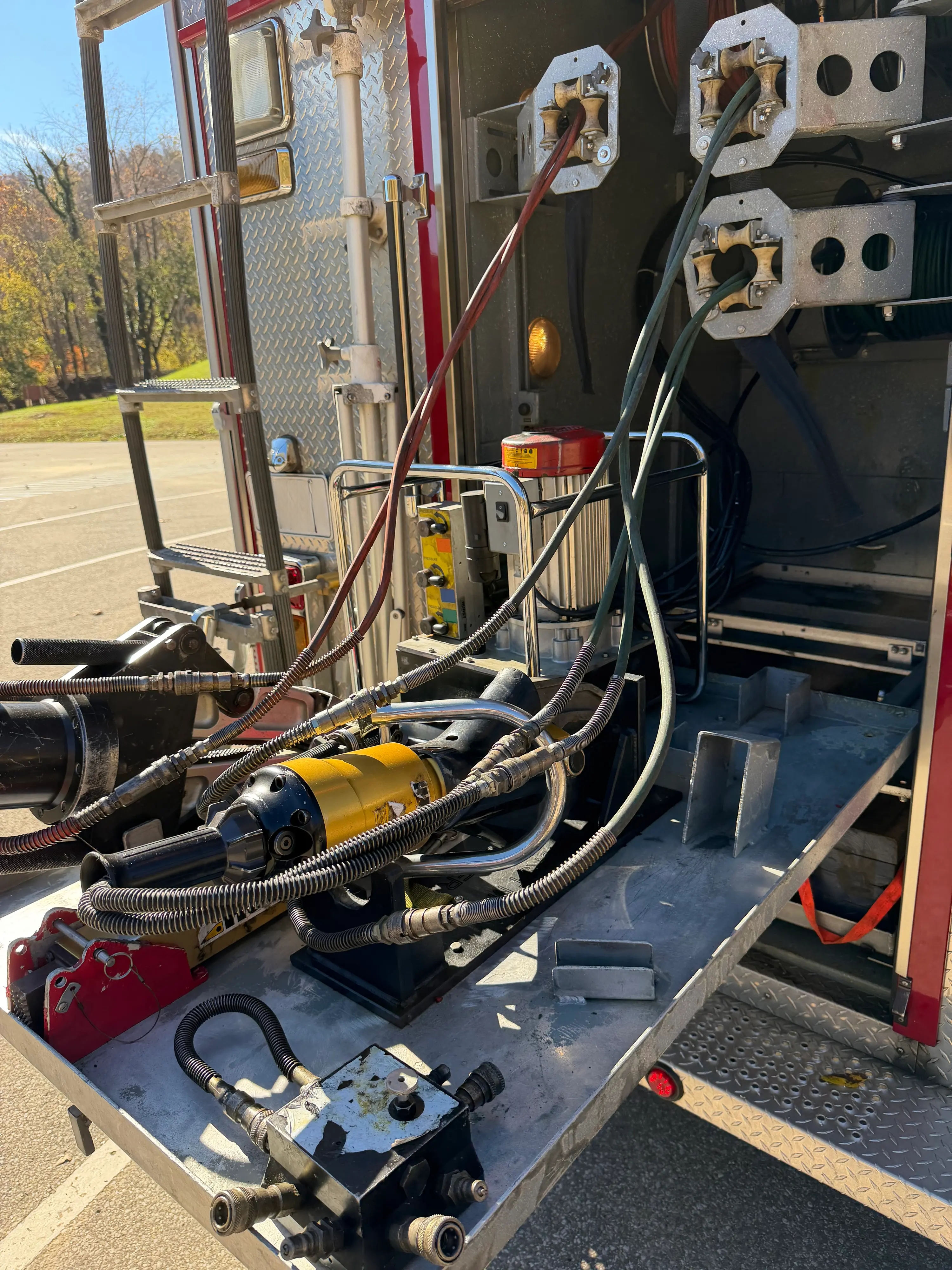 2006 Summit HME Heavy Rescue - image 63