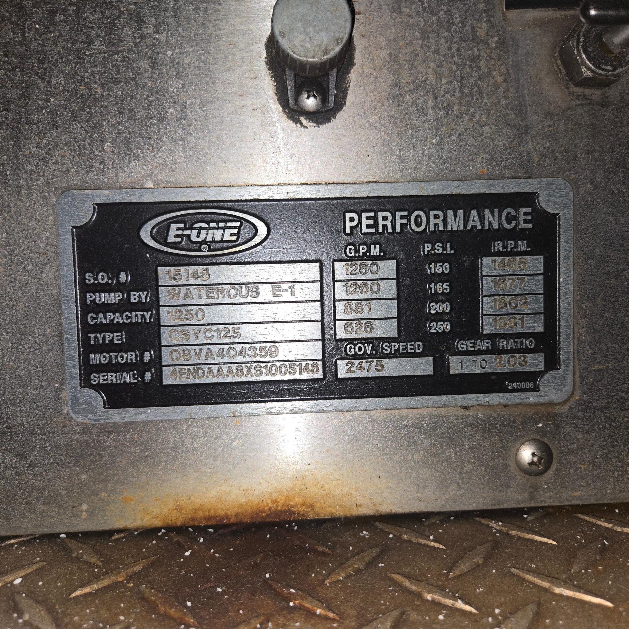 2004 E-One Na Pumper - image 4