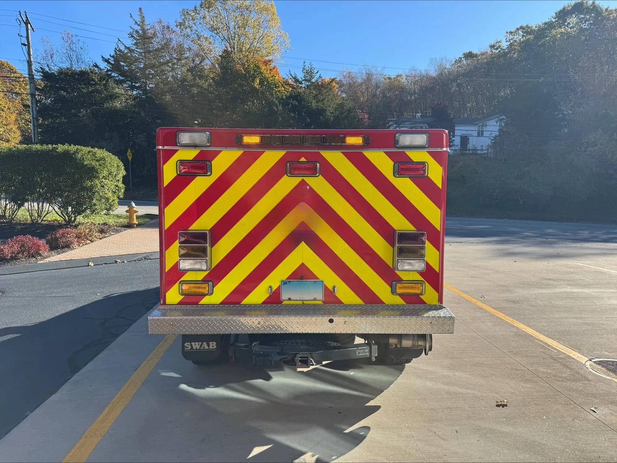 2011 Ford Light Rescue - image 10
