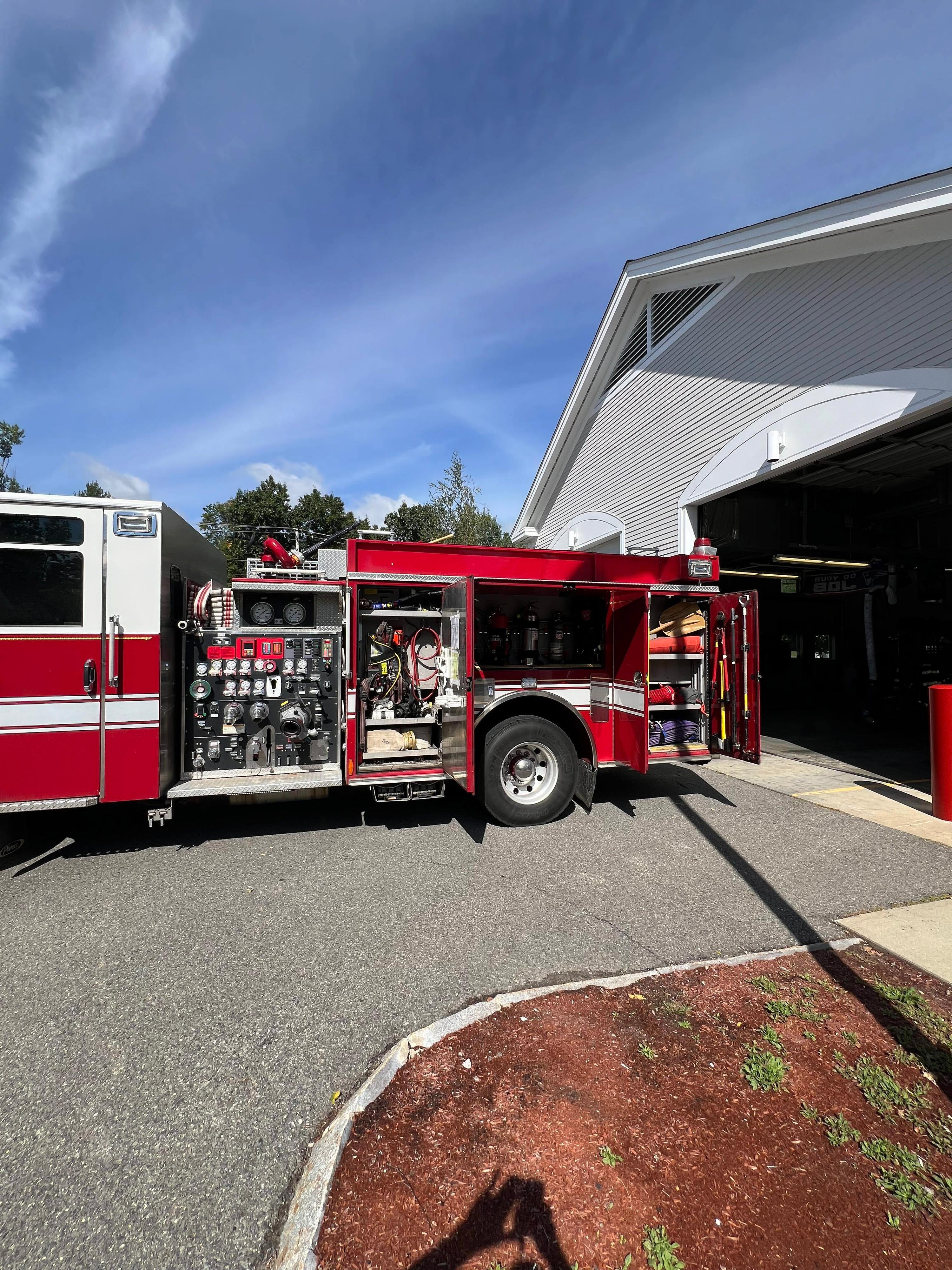 2014 Pierce Pumper - image 9