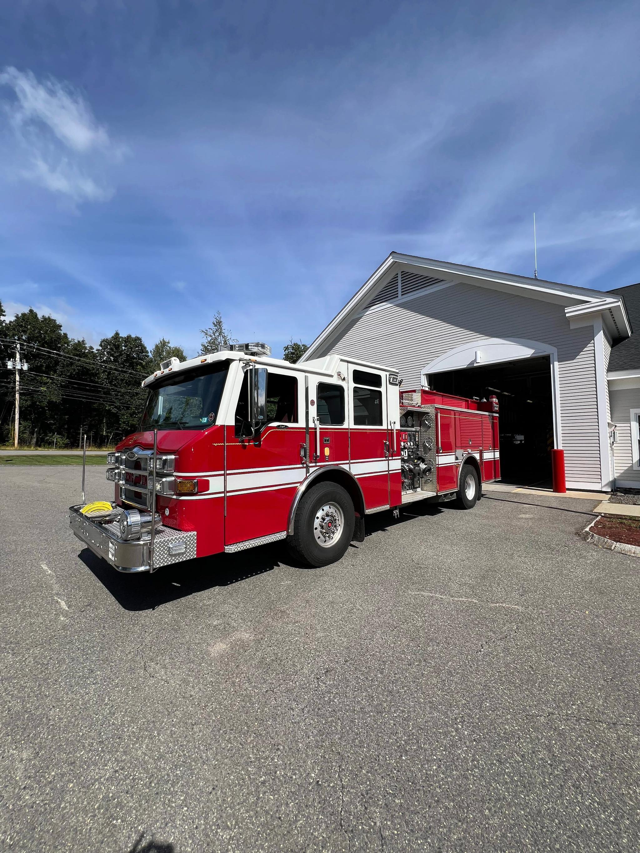 2014 Pierce Pumper - image 2
