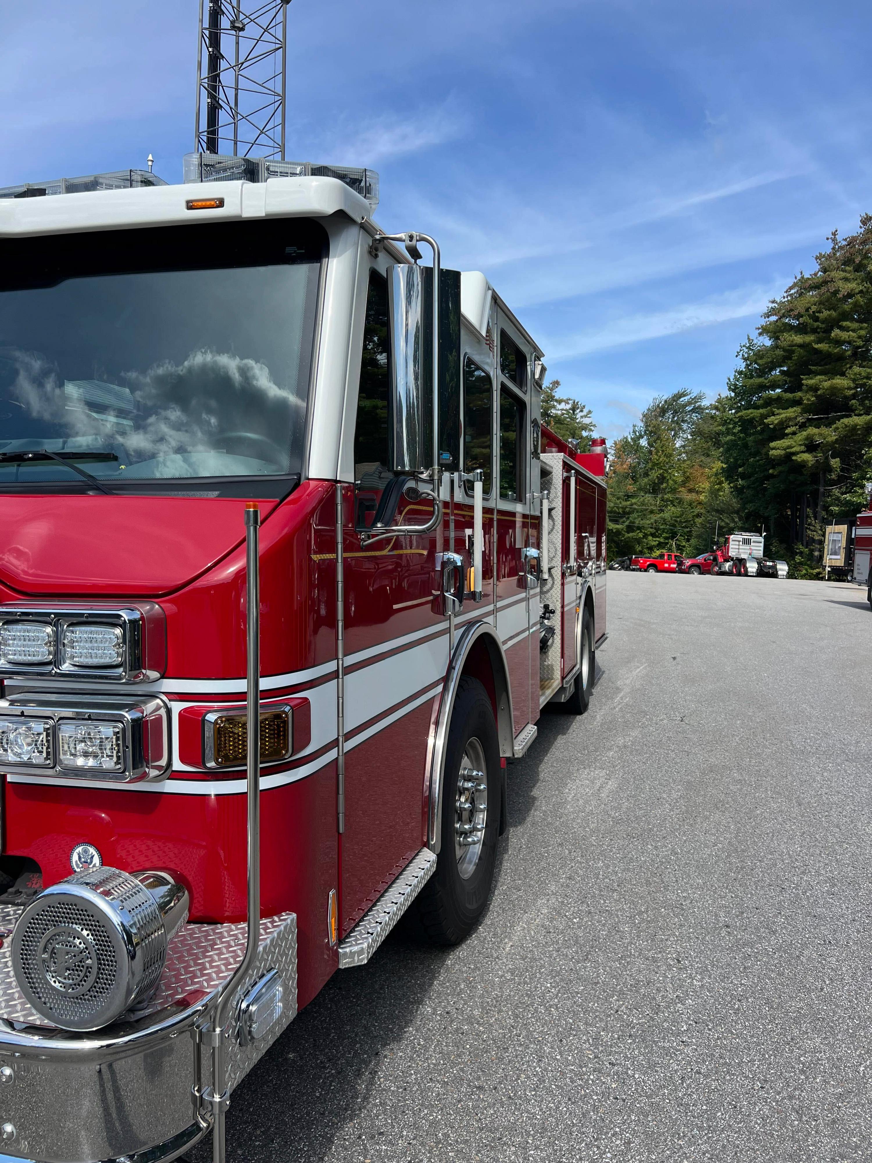 2013 Pierce Pumper - image 2