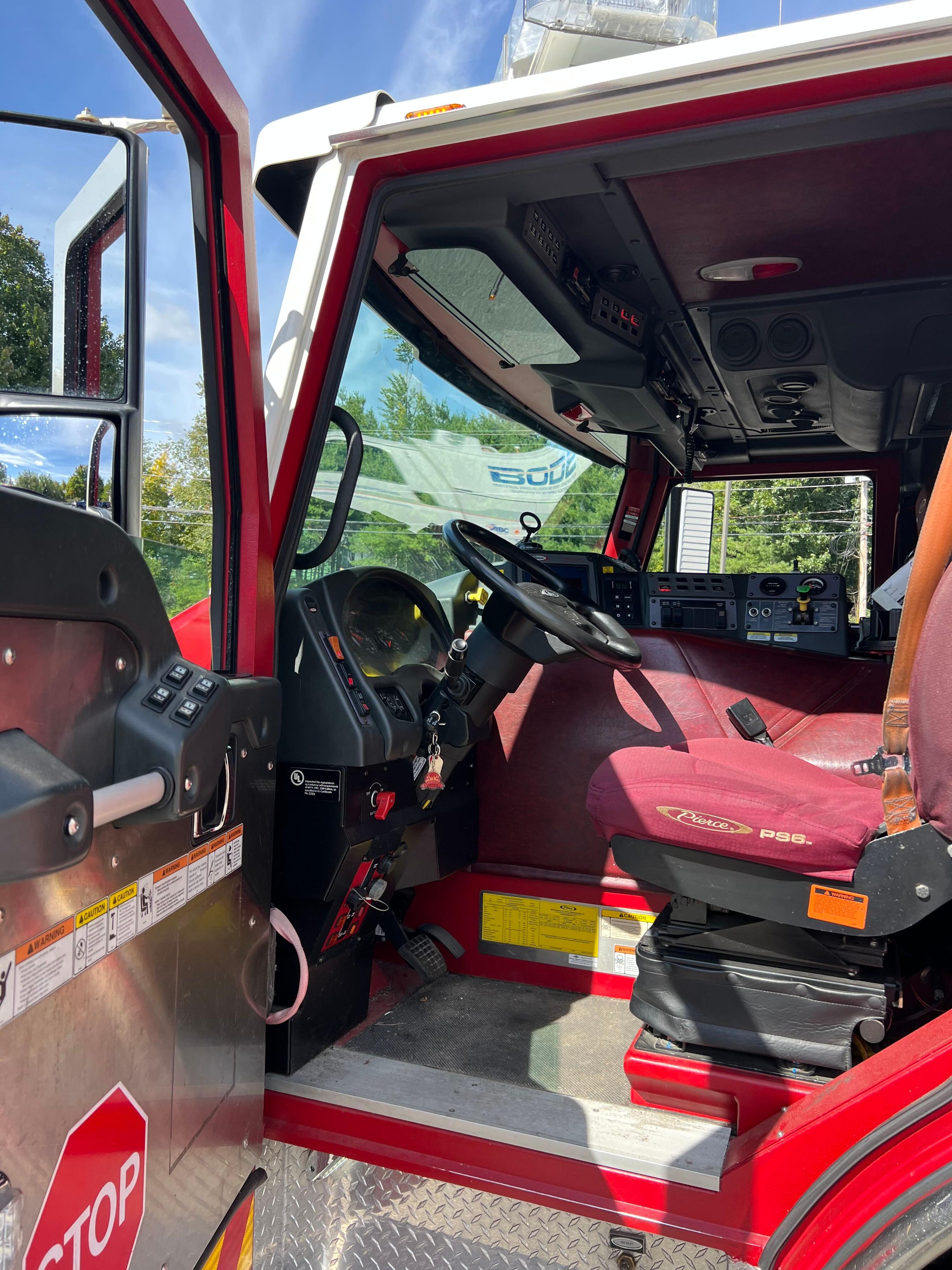 2014 Pierce Pumper - image 17