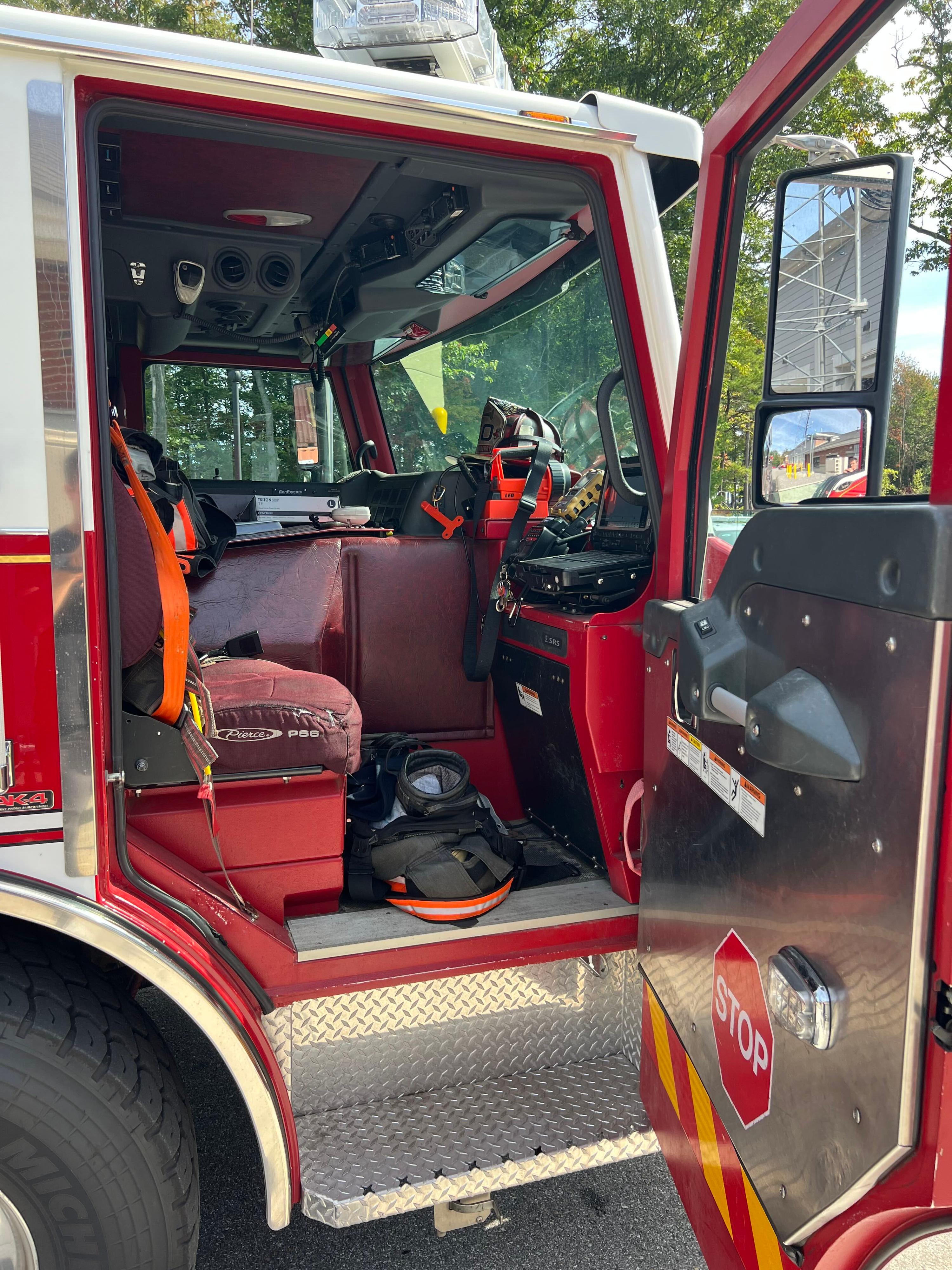 2013 Pierce Pumper - image 24