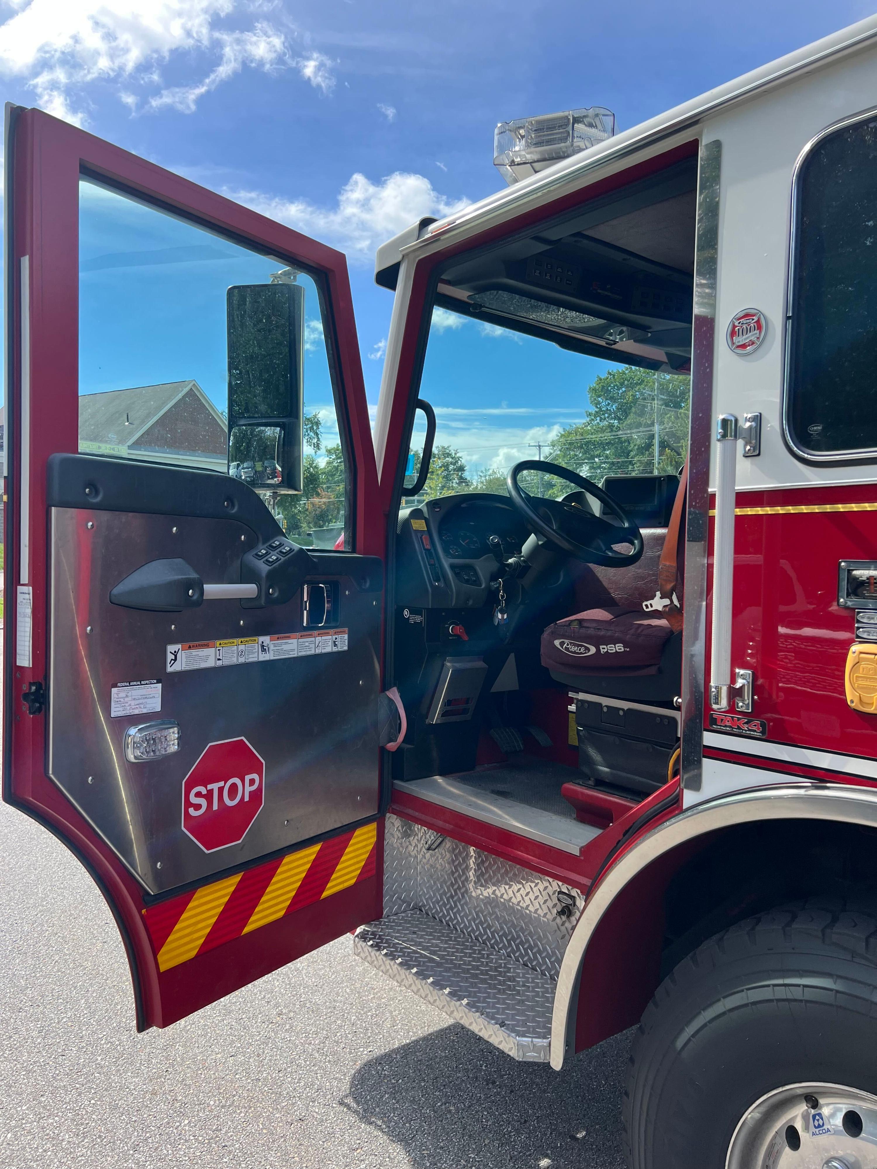 2013 Pierce Pumper - image 17