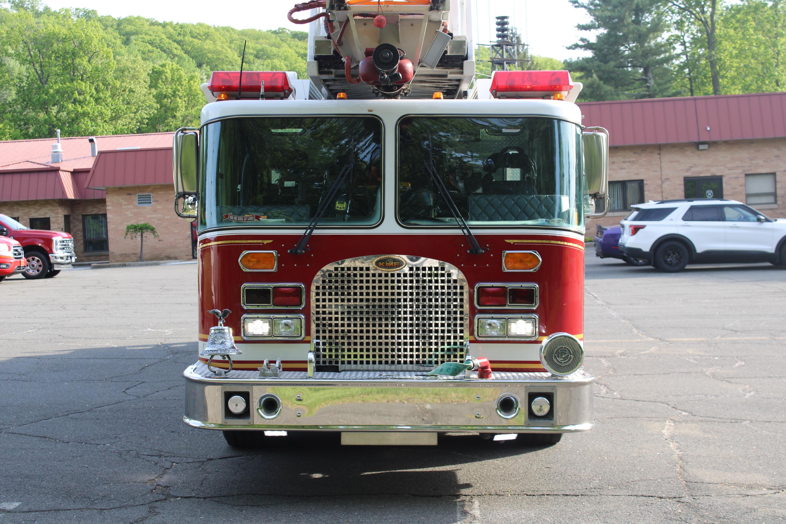 1999 100' KME AerialCat 2000/500 - image 12
