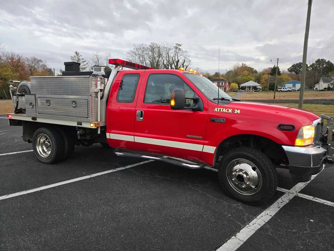 2003 Ford F550 4x4 Brush Truck