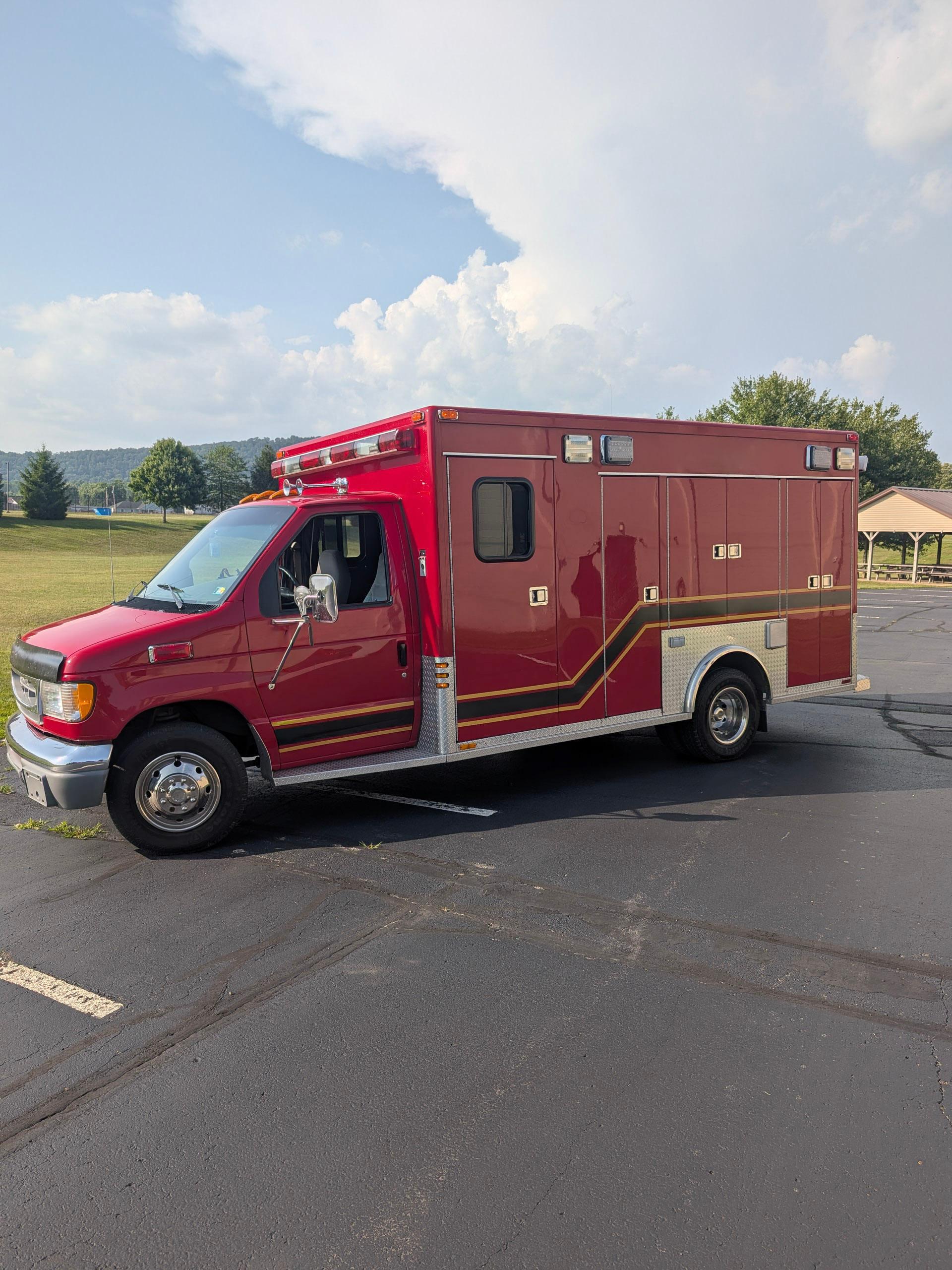1998 Marque Ford Light Rescue - image 1