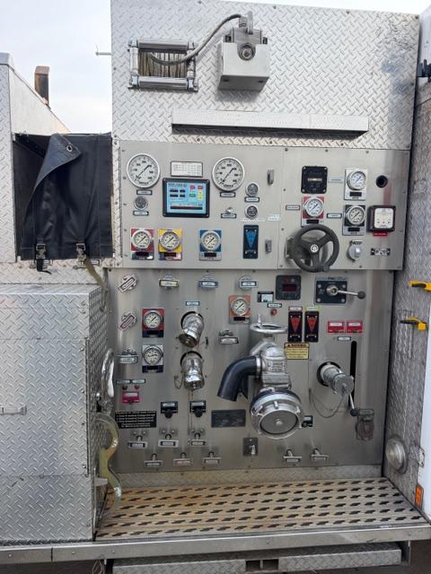 2000 Spartan 105' Quint - image 10