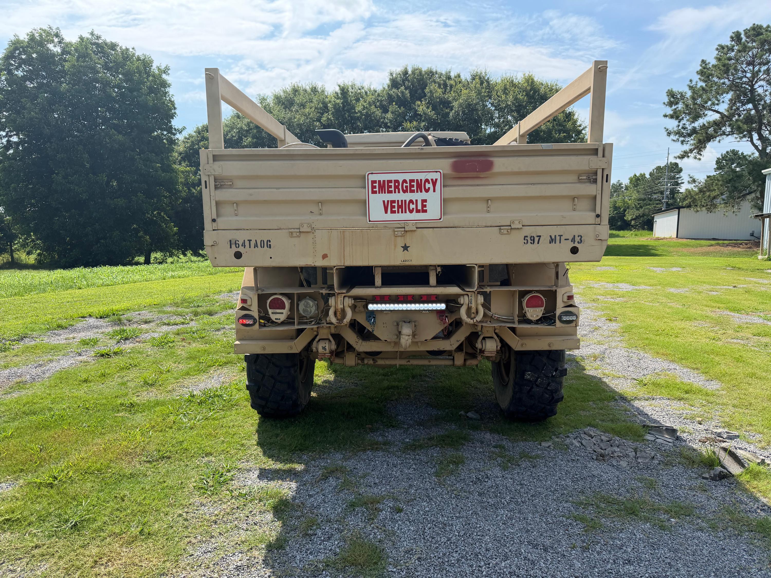 2015 S&S 4x4 Brush Truck - image 3