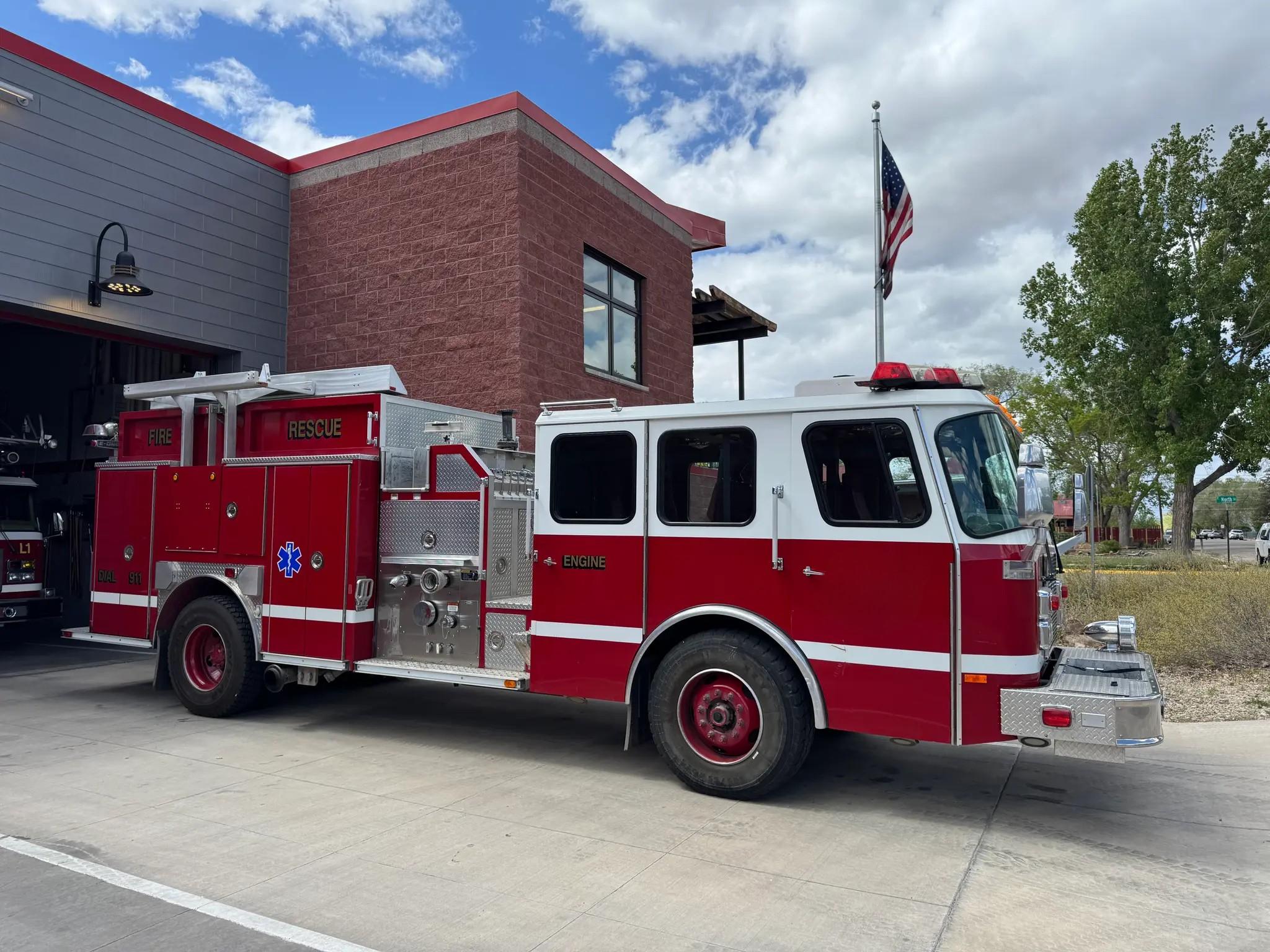 1998 E-One Cyclone Pumper 1500/1000 - image 3