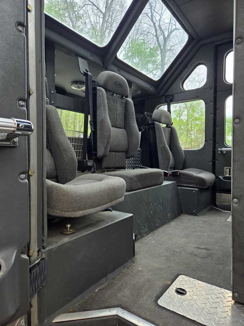 1999 E-One Rescue Pumper — photo 5