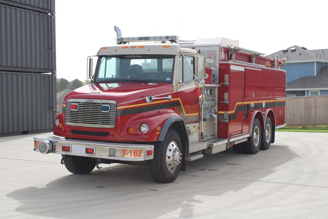 2000 E-One / Freightliner Tanker