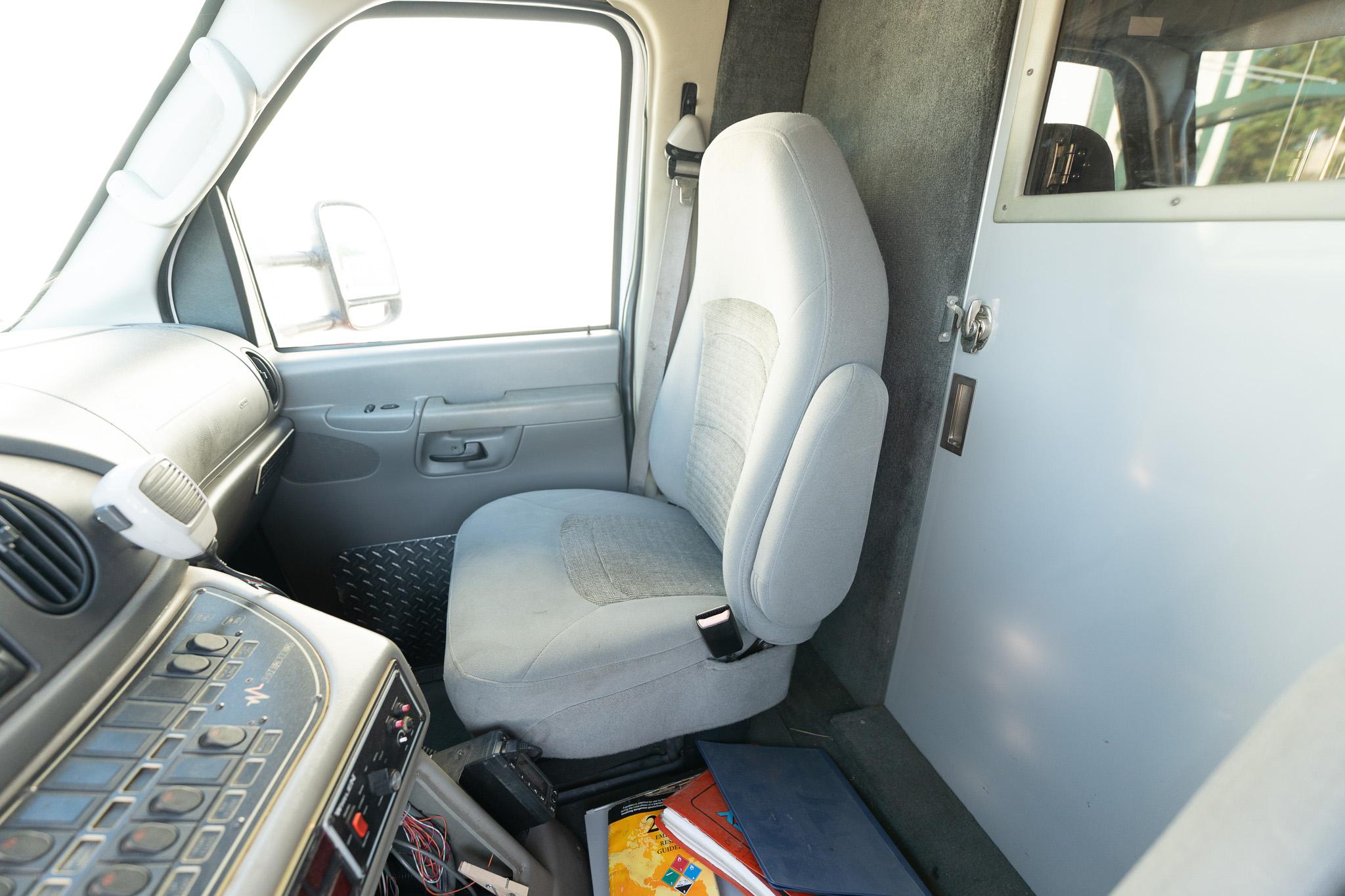 2004 Ford Type III - image 70