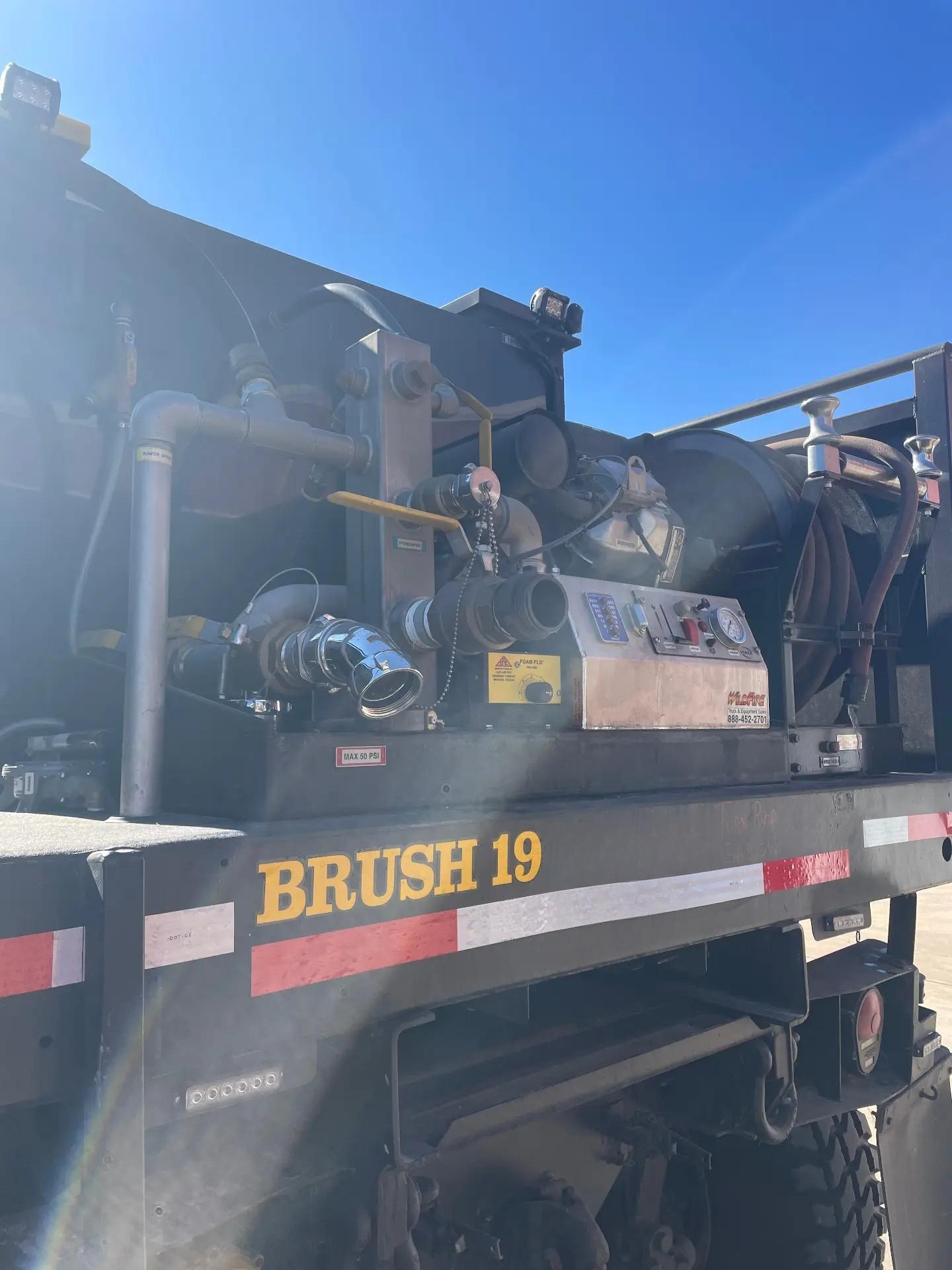 1996 S&S Brush Truck - image 5
