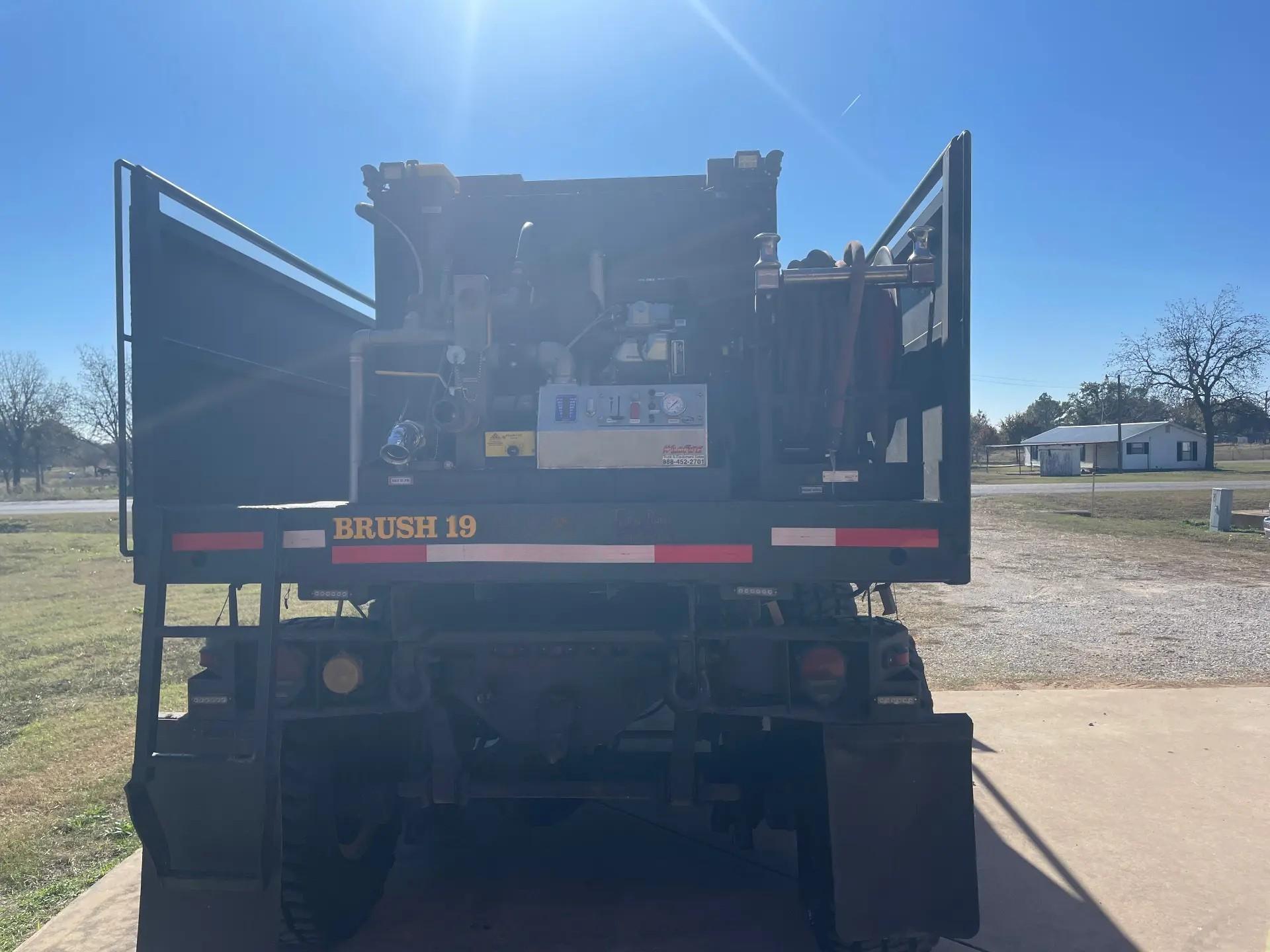 1996 S&S Brush Truck - image 6