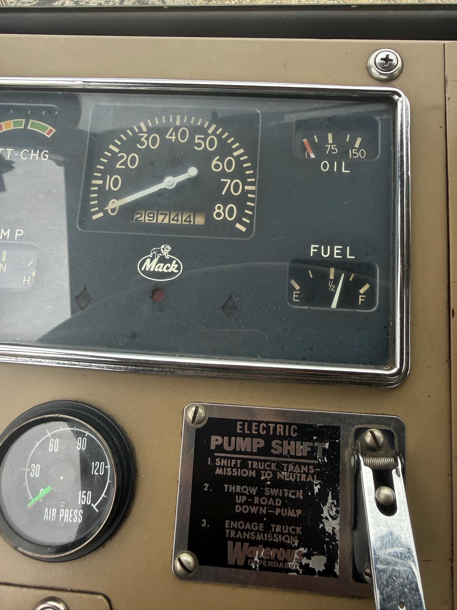 1976 Mack MB-600 / Hackney Air & Utility Unit - image 6