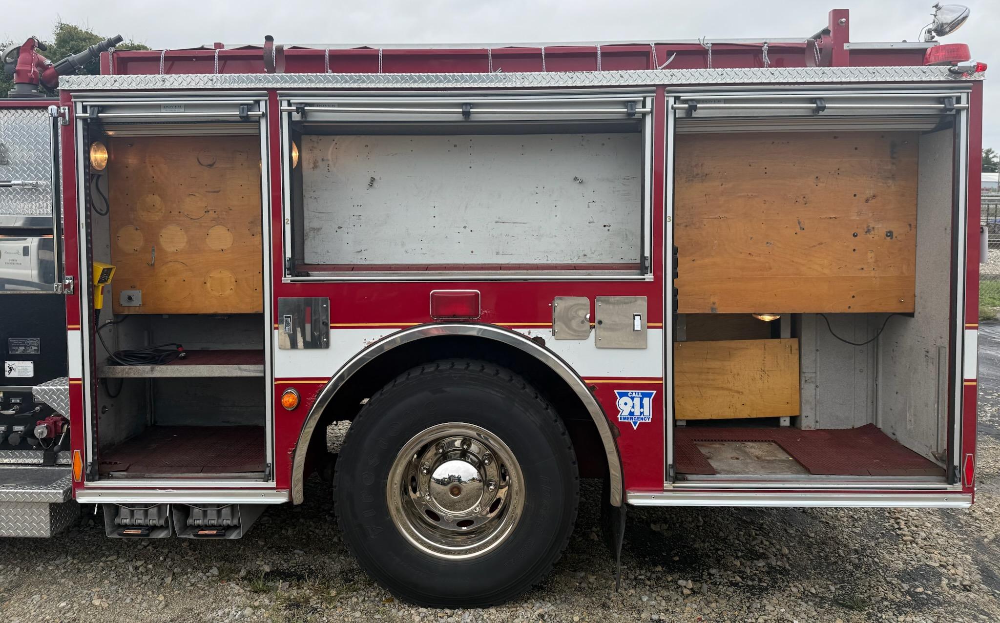 1997 Pierce Saber Pumper - image 8