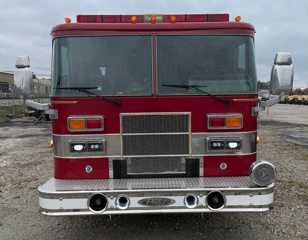 1997 Pierce Saber Pumper