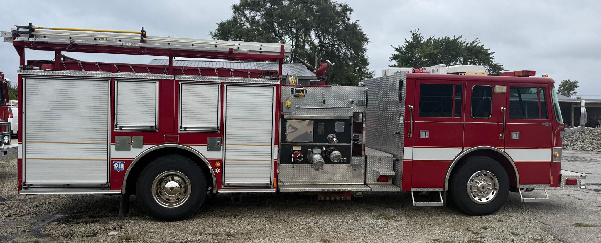 1997 Pierce Saber Pumper - image 3