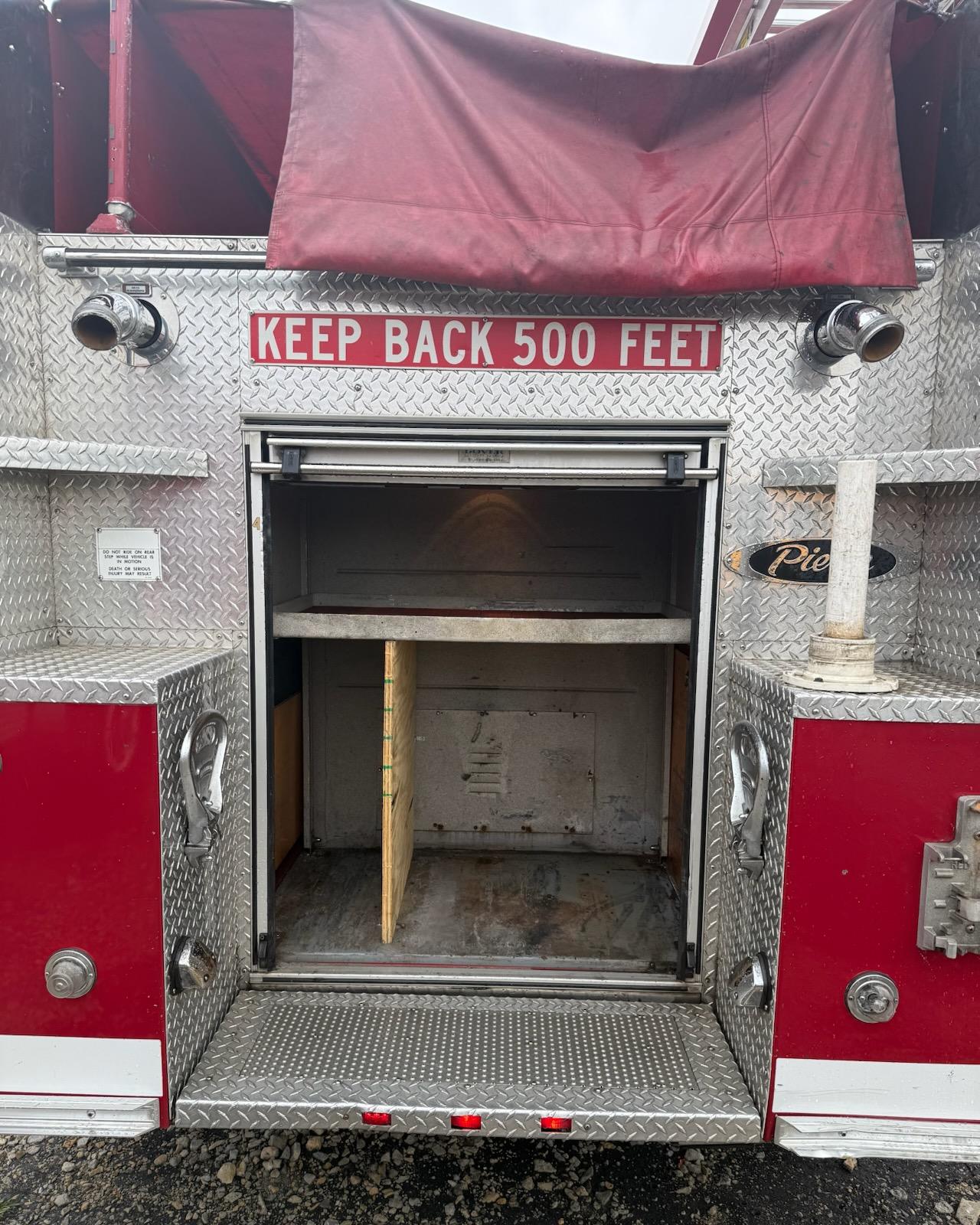 1997 Pierce Saber Pumper - image 9